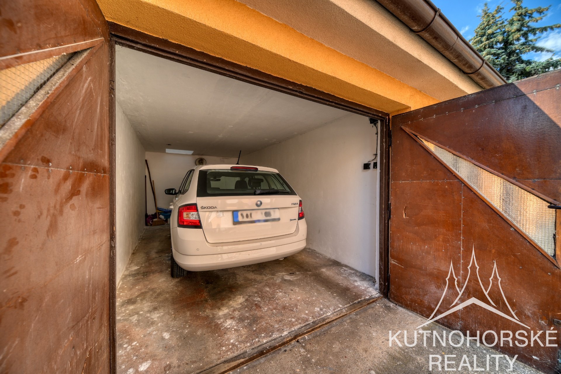 Prodej bytu s lodžií a garáží , 3+kk, 81m2 – Nymburk
