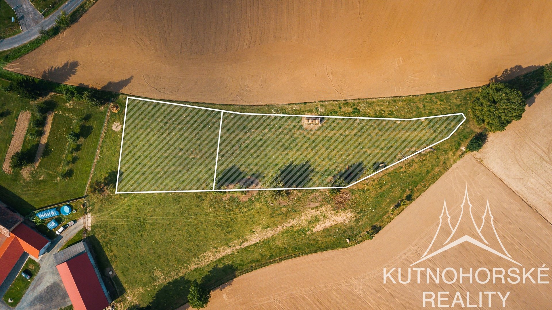 Prodej krásného pozemku, 1000 m2 – Malenovice – Suchdol u Kutné Hory