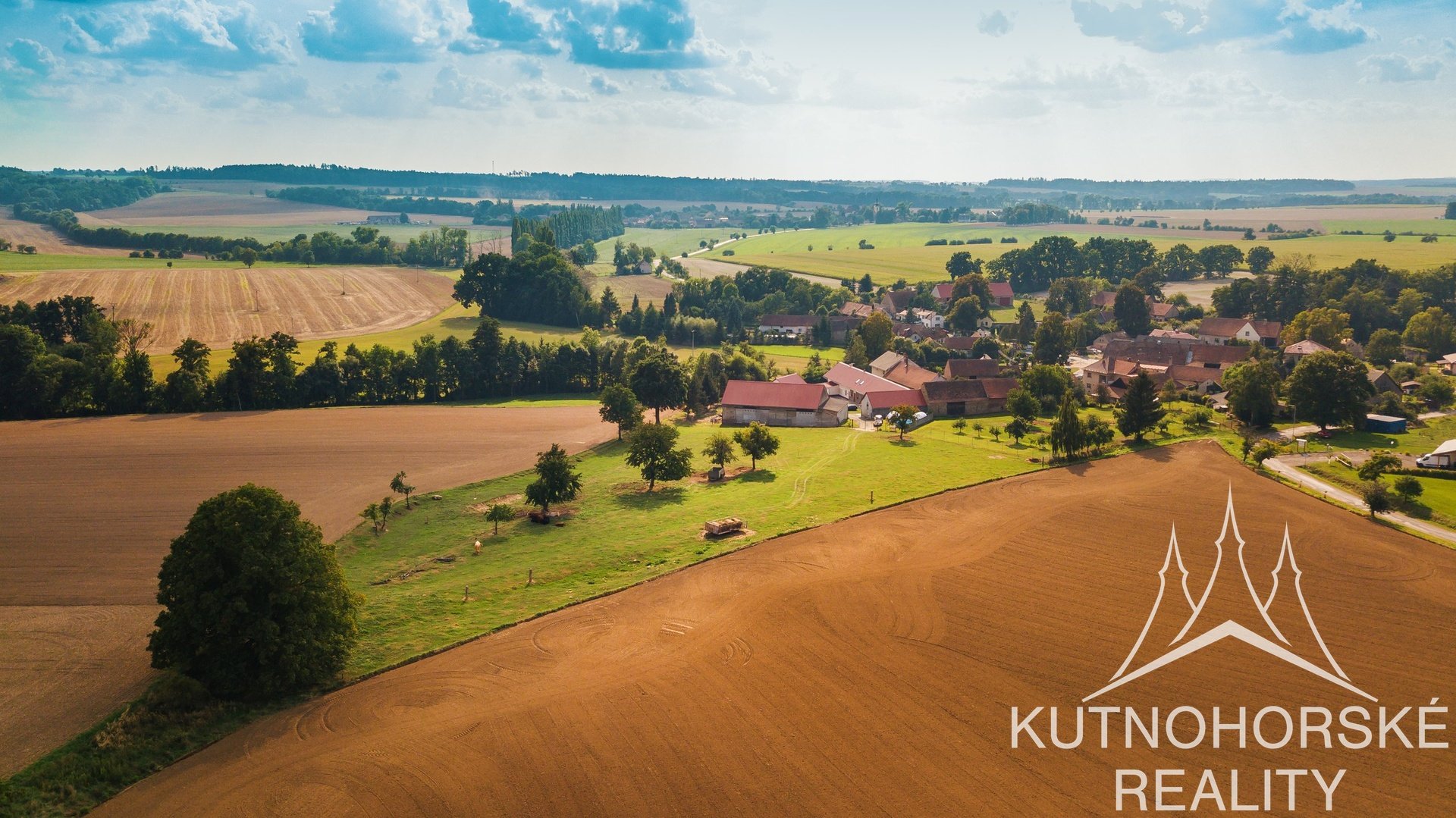 Prodej krásného pozemku, 2737 m2 – Malenovice – Suchdol u Kutné Hory