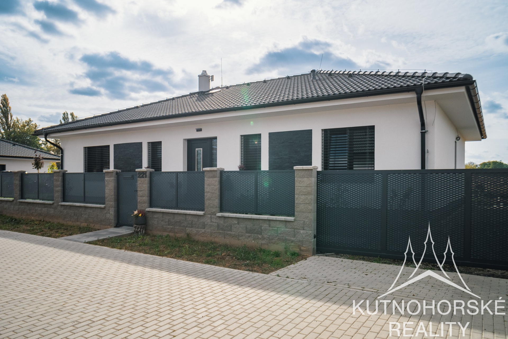 Kvalitní nízkoenergetický dům ve Sv. Mikuláši u KH 172 m2 – pozemek 1050 m2