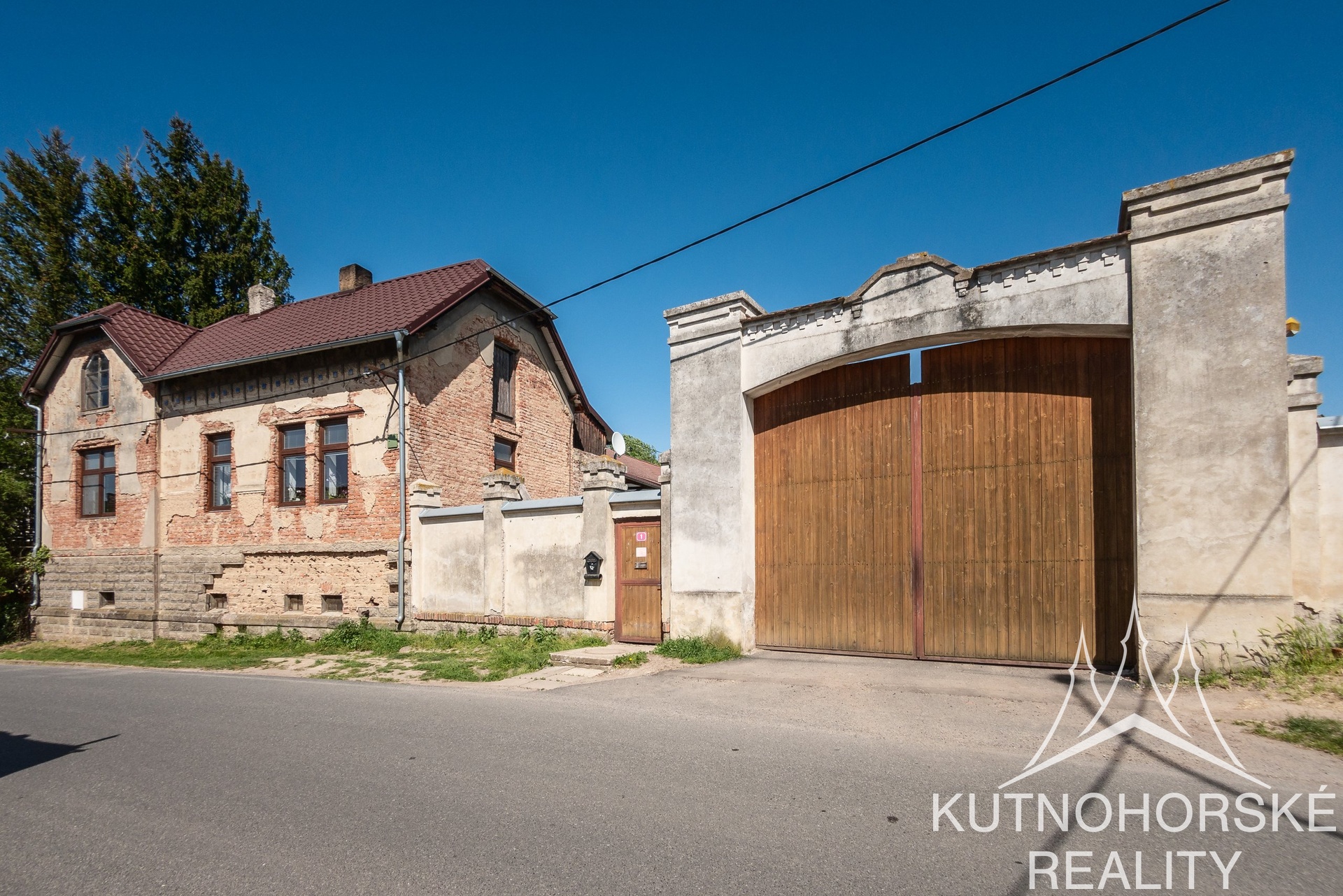 Prodej zemědělské usedlosti v obci Vítězov část obce Velim, 2953 m2