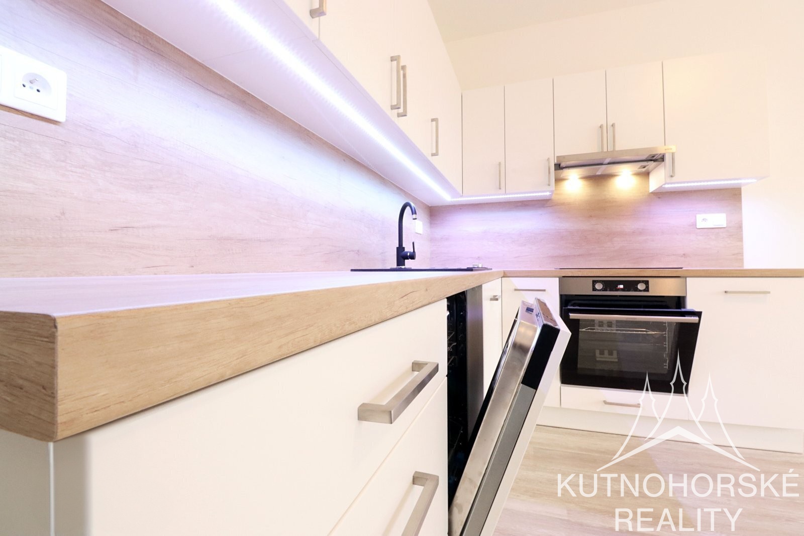 Pronájem krásného bytu 2kk 53,6 m2 s lodžií Kutná Hora