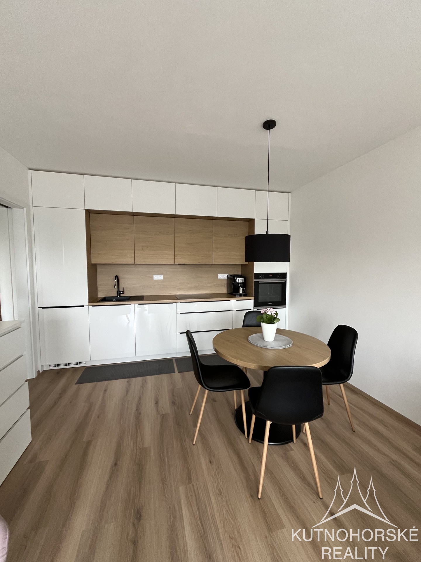 Pronájem bytu 2+kk, 57 m2 – Kutná Hora – Žižkov
