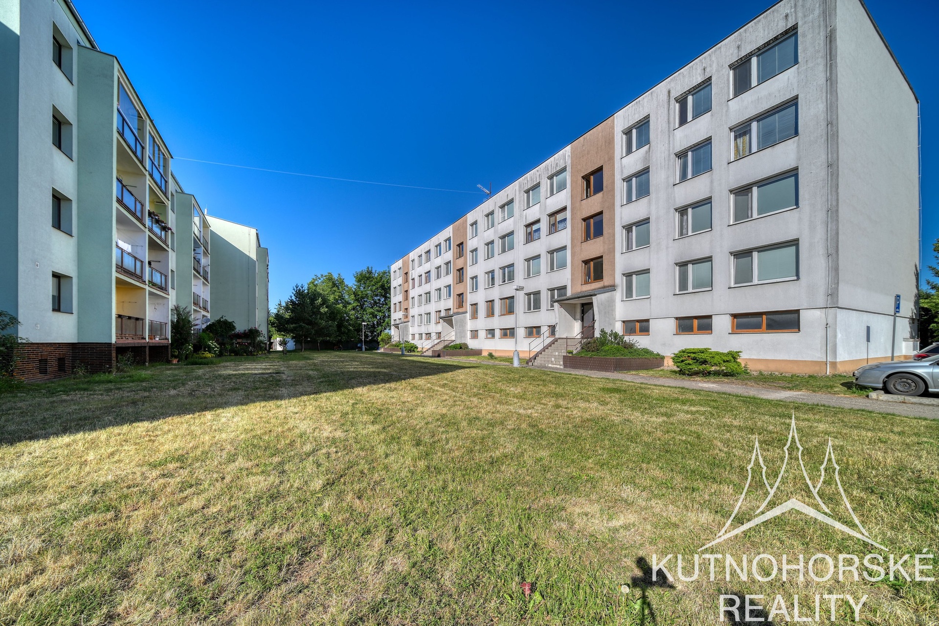 Prodej bytu s balkonem a výhledem do zeleně 3+1, 69 m2, Pečky
