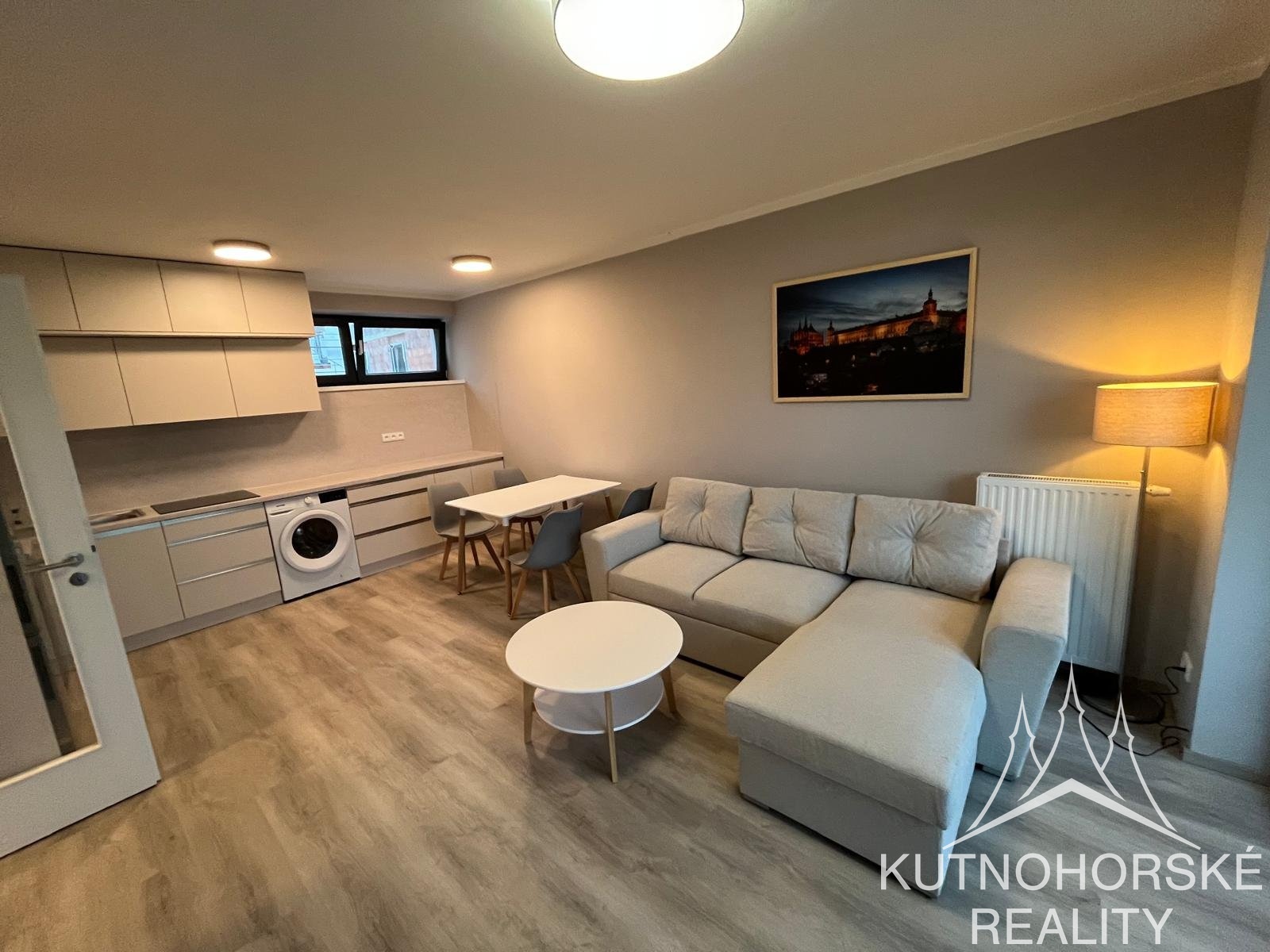 Pronájem bytu 2+kk s balkonem, 50,7 m2, Kutná Hora