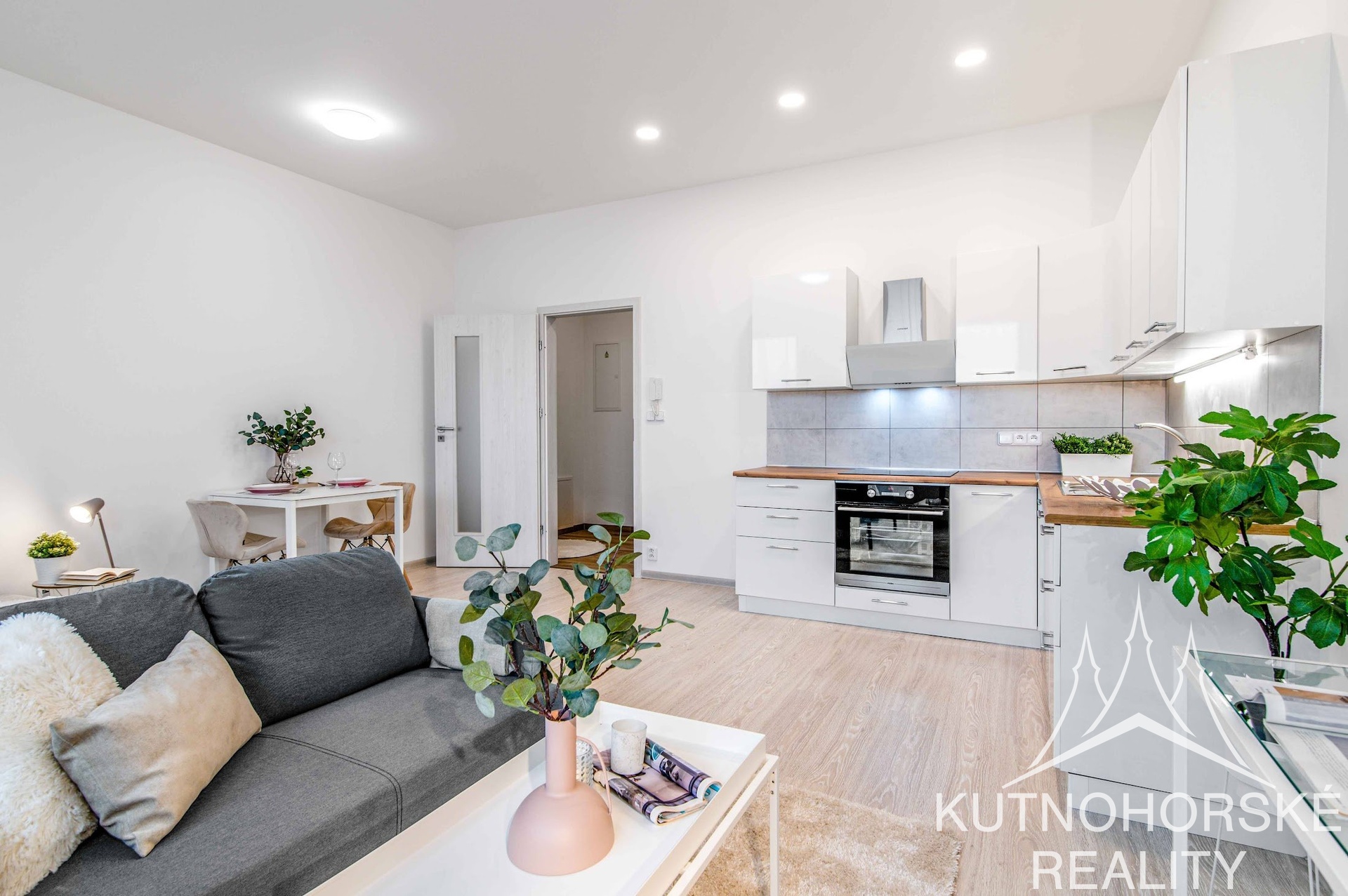 Pronájem krásného bytu 1+kk, 32 m², Klučovská Český Brod Pronájem krásného bytu 1+kk, 32 m², Klučovská Český Brod