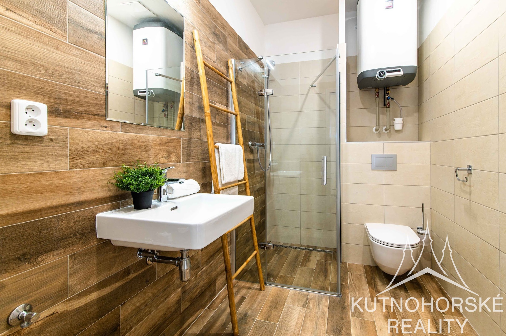 Pronájem krásného bytu 1+kk, 32 m², Klučovská Český Brod Pronájem krásného bytu 1+kk, 32 m², Klučovská Český Brod