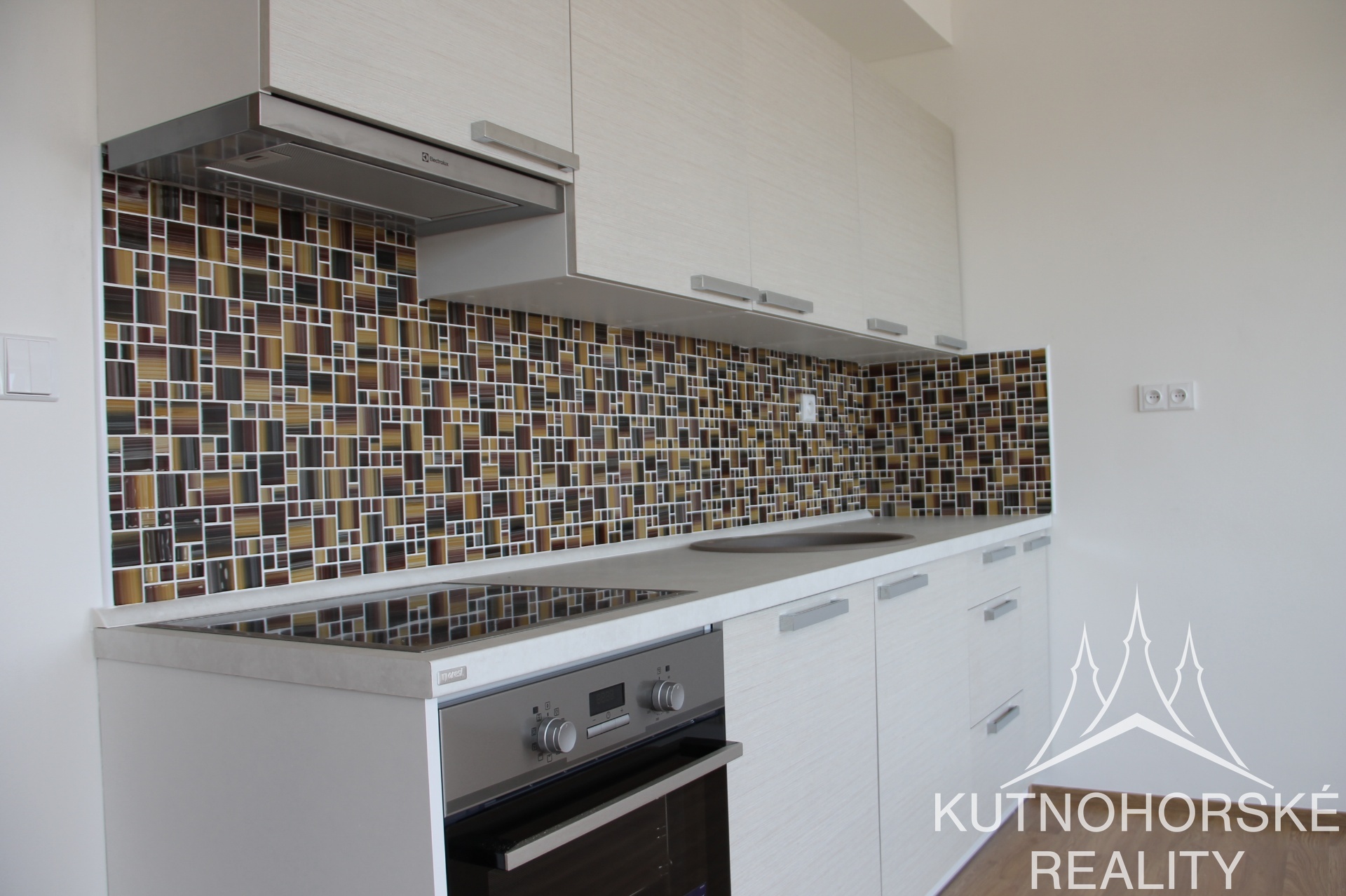 Pronájem hezkého bytu 1+kk, 38m² – Kutná Hora Karlov