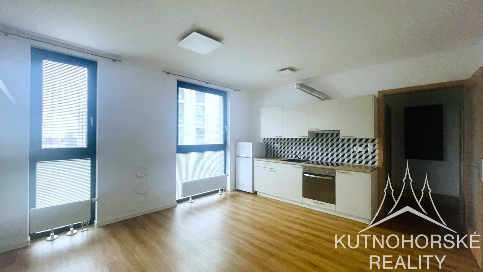 Pronájem bytu 1+kk, 30 m² – Janovická 892 Kolín III