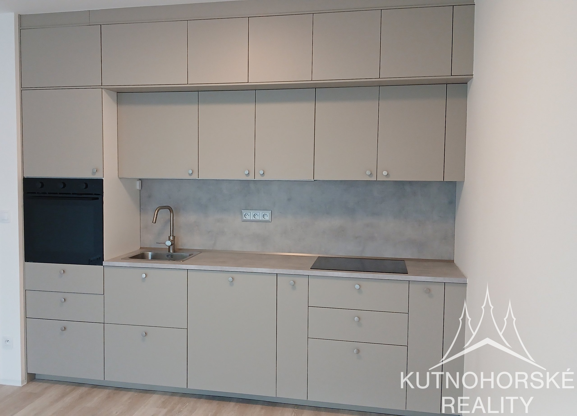 Pronájem bytu 2+kk 55 m², Kutná Hora – Hlouška