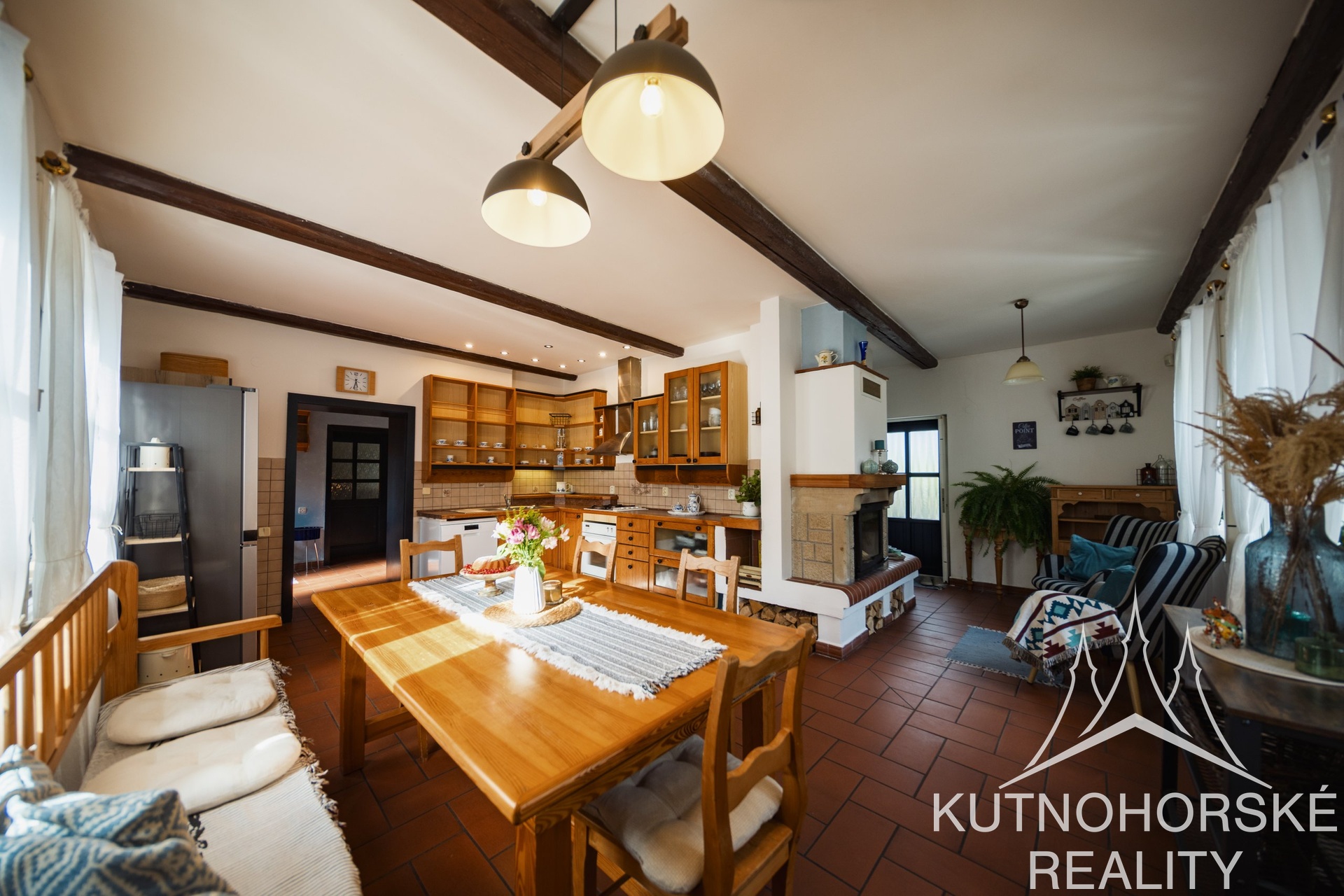 Rodinný dům 244 m² s velkou terasou a dvěma stavebními pozemky – pozemek 5844 m², Javornice – Jaroslav