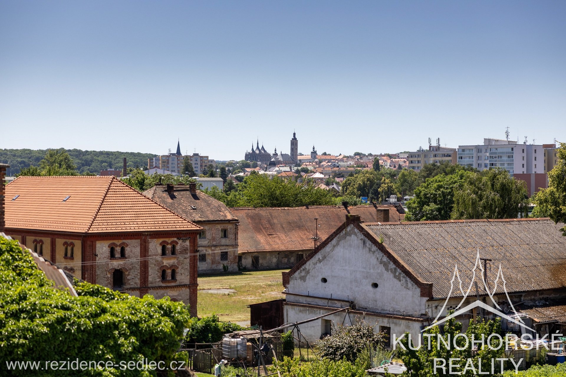 Prodej novostavby 2+kk, 48 m² s prostornou terasou 21 m² a dechberoucím výhledem na chrám sv. Barbory – Kutná Hora