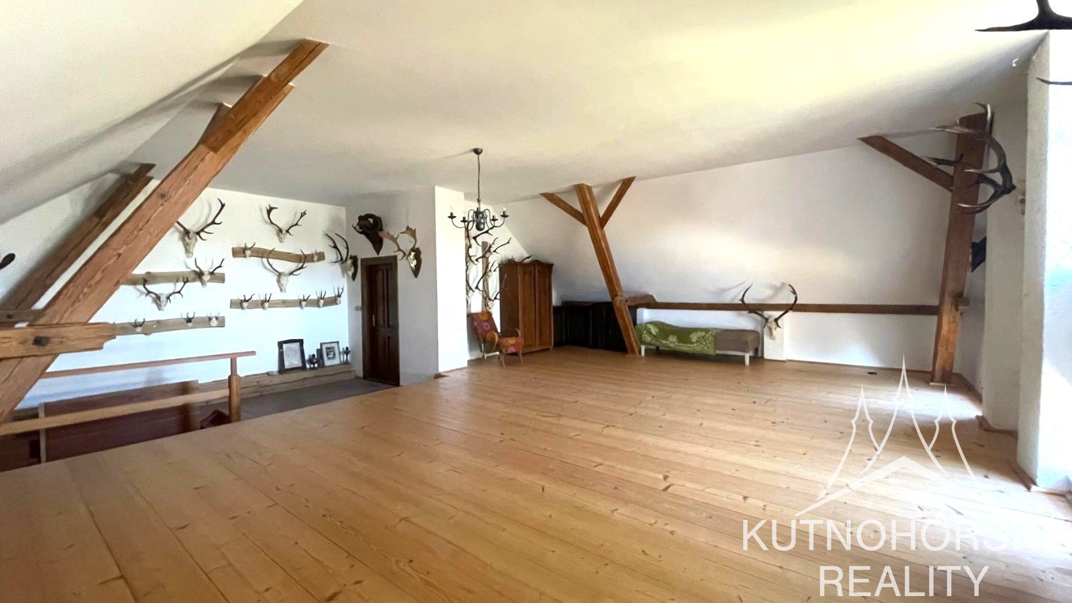 Pronájem krásné chalupy, Čenovice – Čestín u Kutné Hory