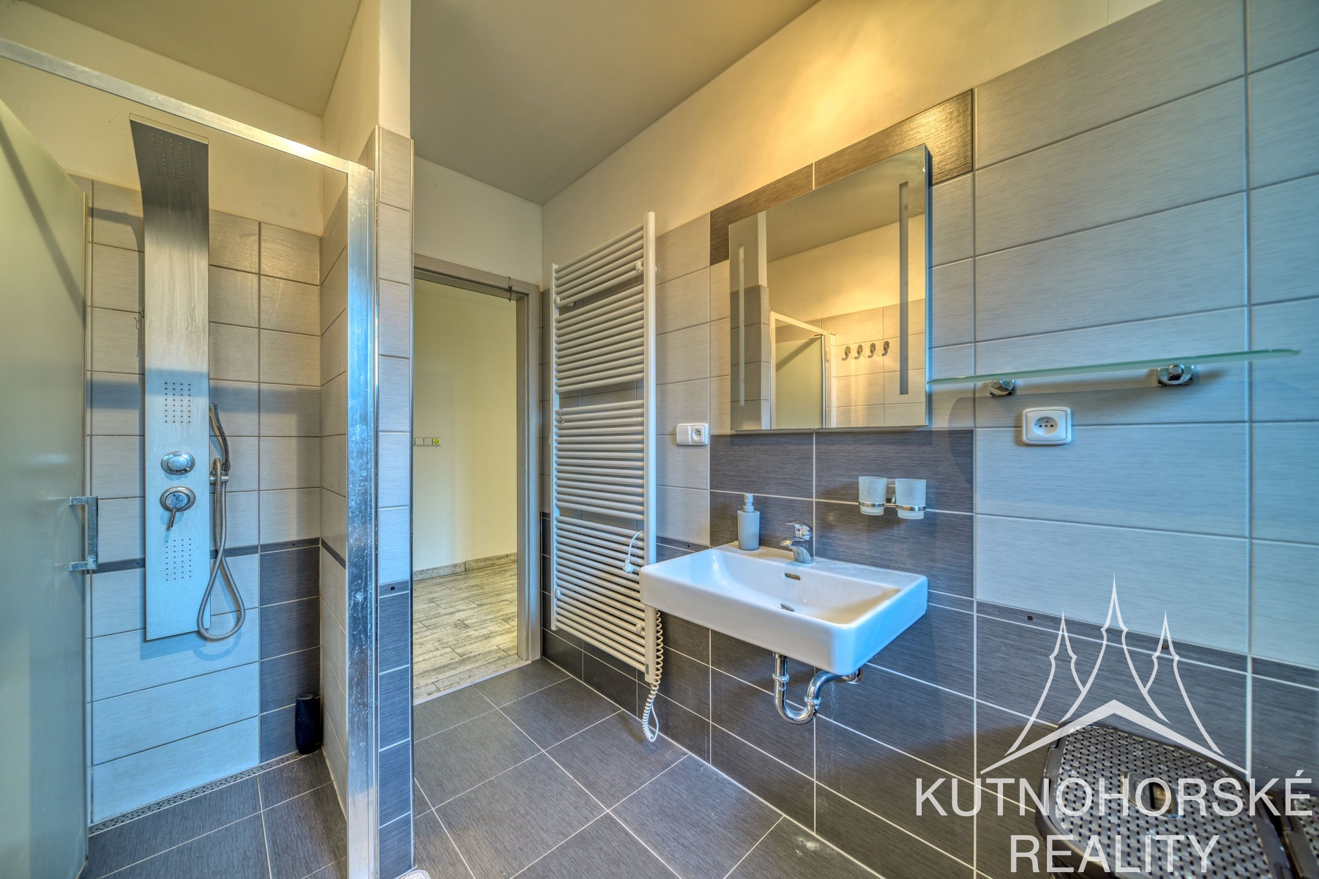 Prodej rodinného domu 4+kk (bungalovu) se zahradou, Bylany u Kutné Hory