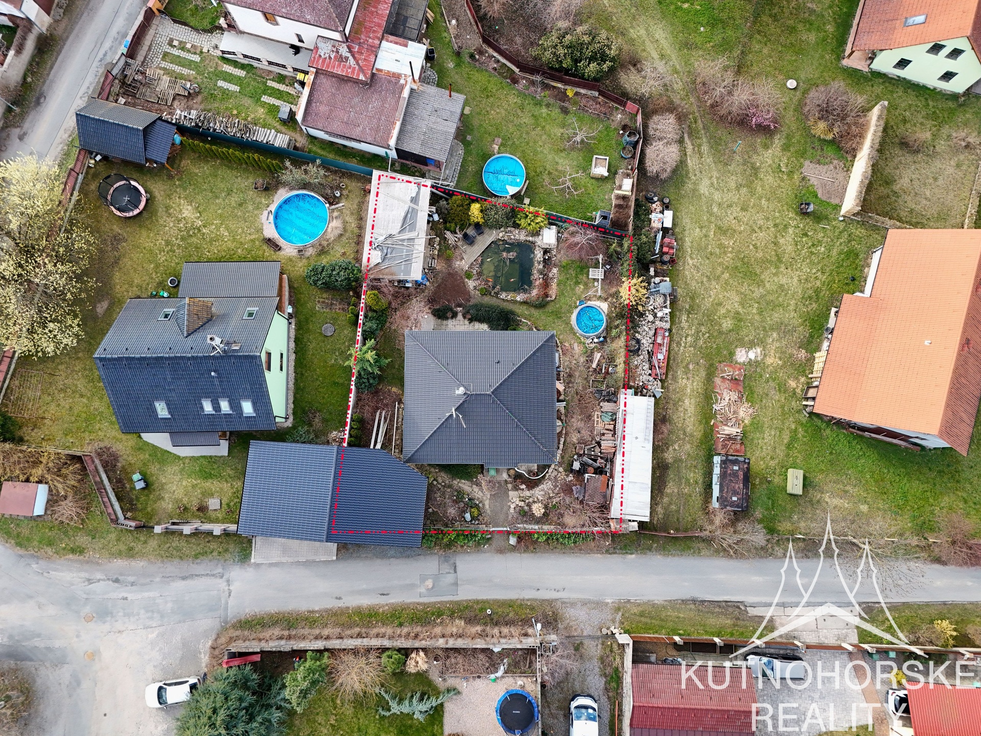 Prodej rodinného domu 4+kk (bungalovu) se zahradou, Bylany u Kutné Hory