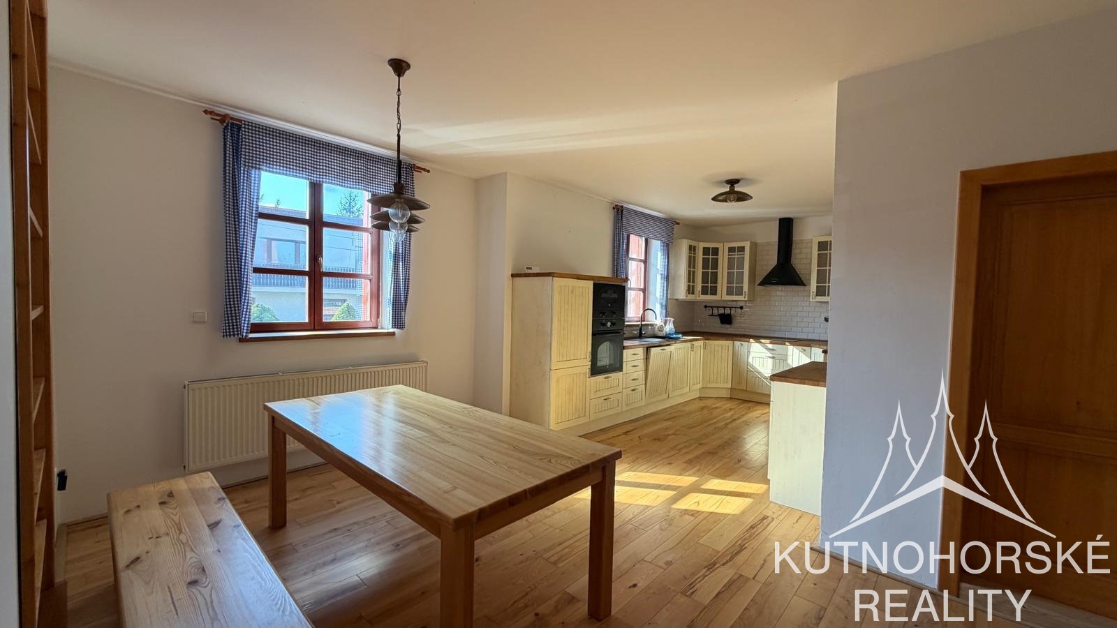 Pronájem rodinného domu 280 m², se zahradou, Kutná Hora – Kaňk