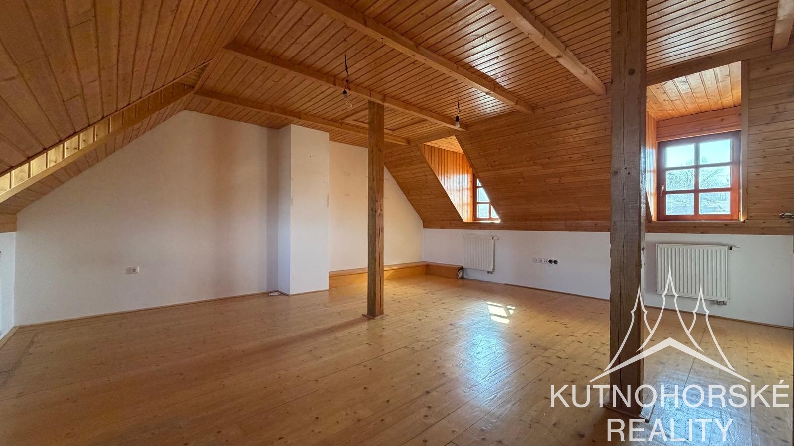 Pronájem rodinného domu 280 m², se zahradou, Kutná Hora – Kaňk