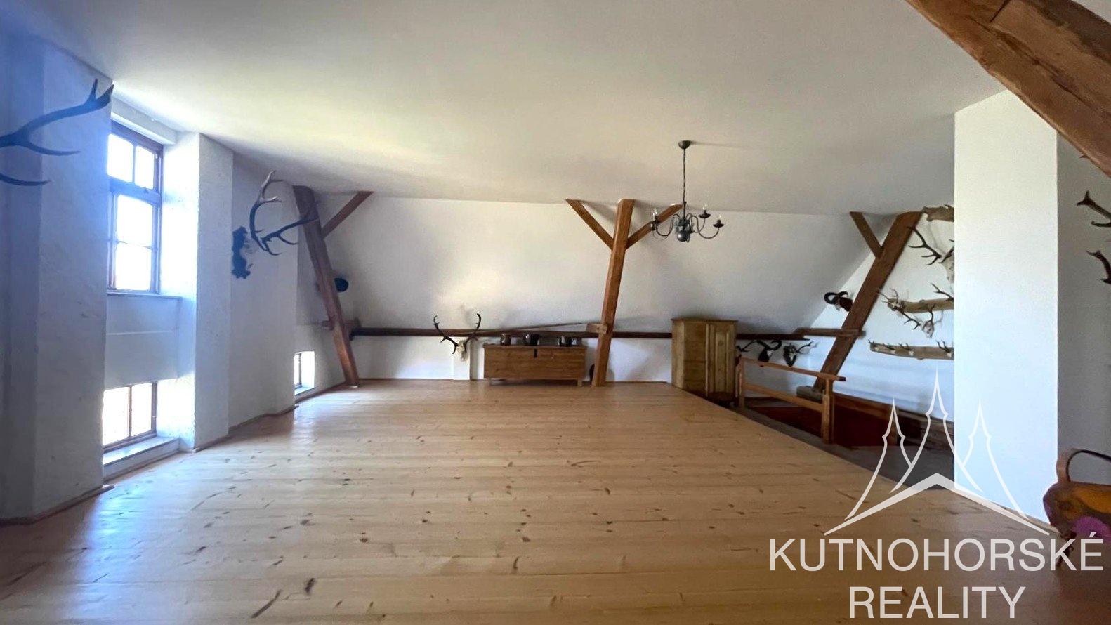 Pronájem krásné chalupy, Čenovice – Čestín u Kutné Hory