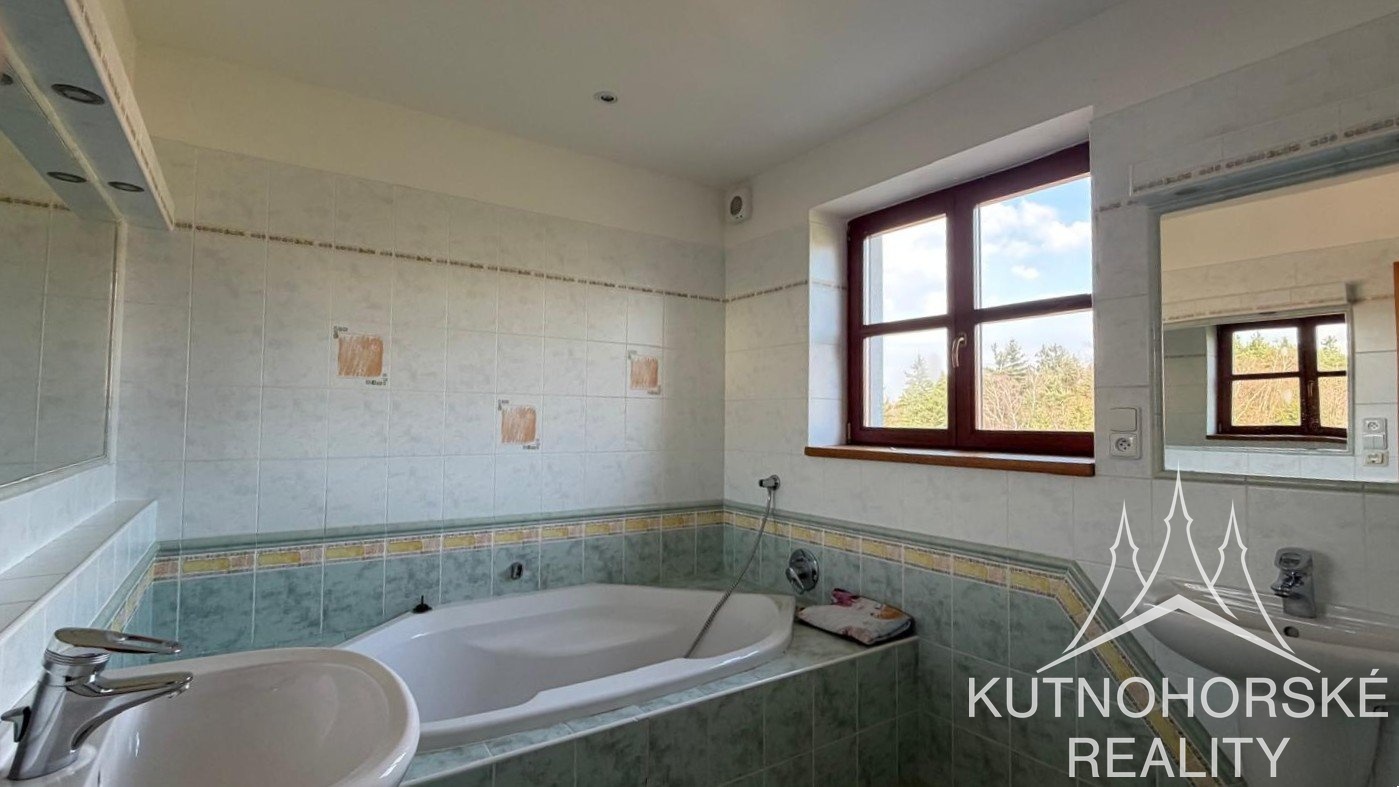 Pronájem rodinného domu 280 m², se zahradou, Kutná Hora – Kaňk