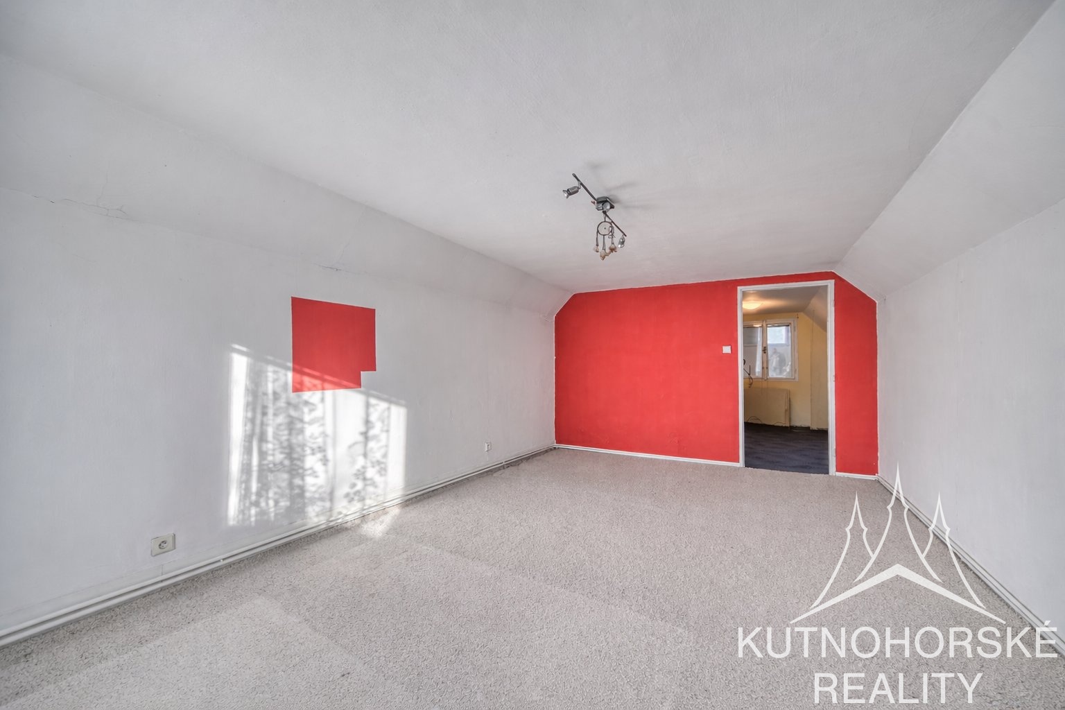 Prodej rodinného domu 5+kk s garáží a zahrádkou, Kutná Hora – Vrchlice