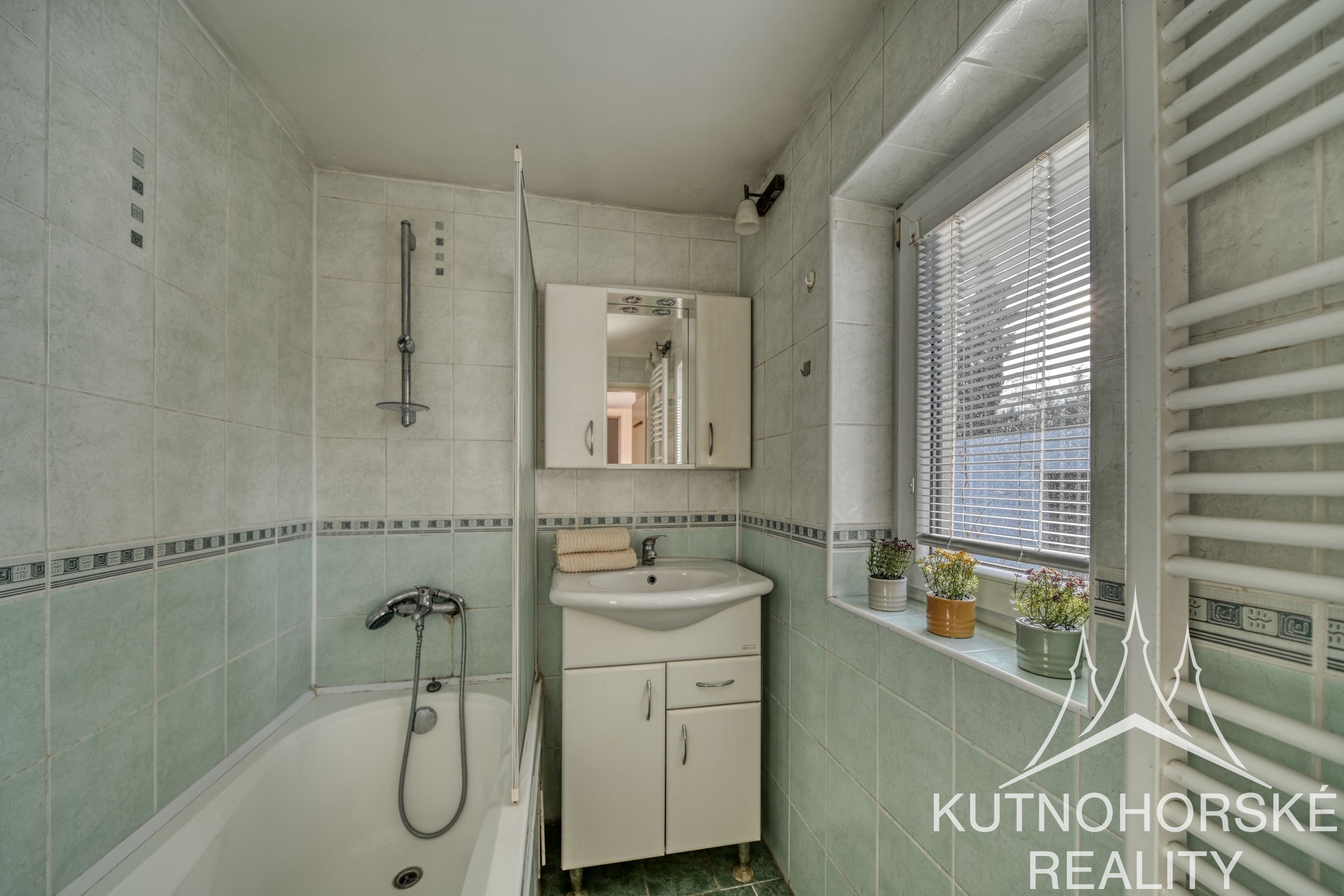 Prodej rodinného domu 5+kk s garáží a zahrádkou, Kutná Hora – Vrchlice