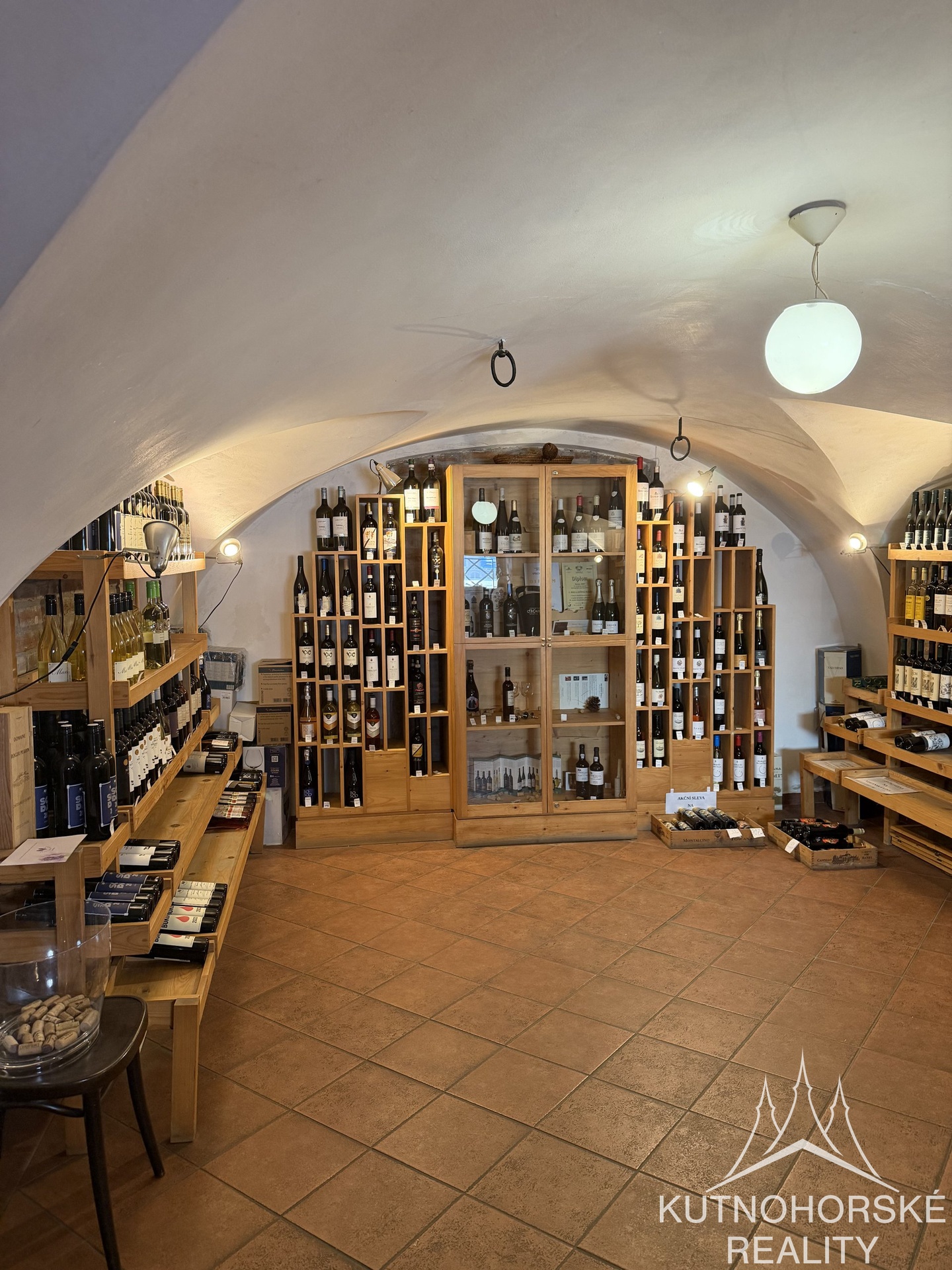 Pronájem obchodního prostoru 270 m², Václavské náměstí Kutná Hora