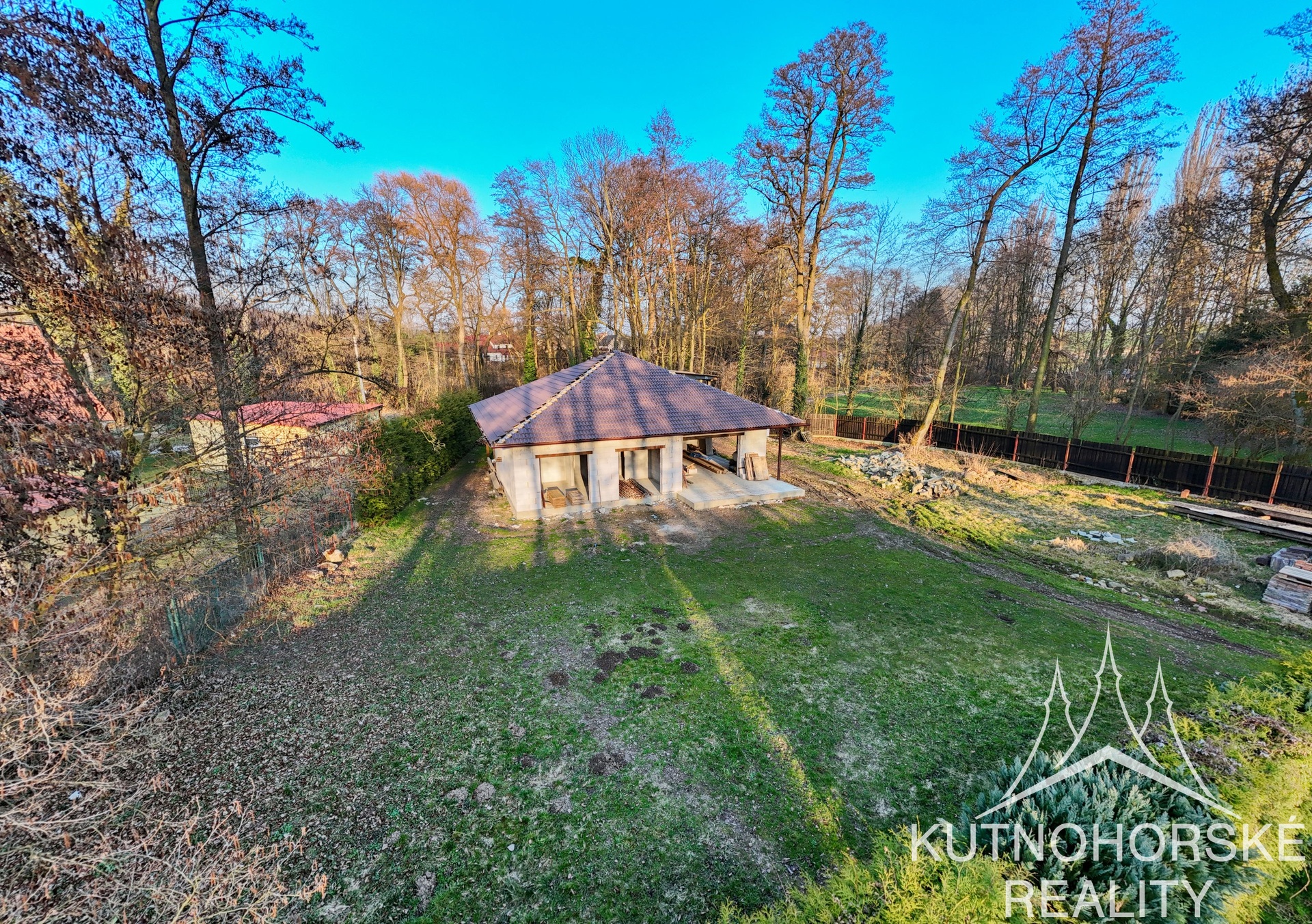 Prodej rodinného domu s pozemkem – Bylany u Kutné Hory