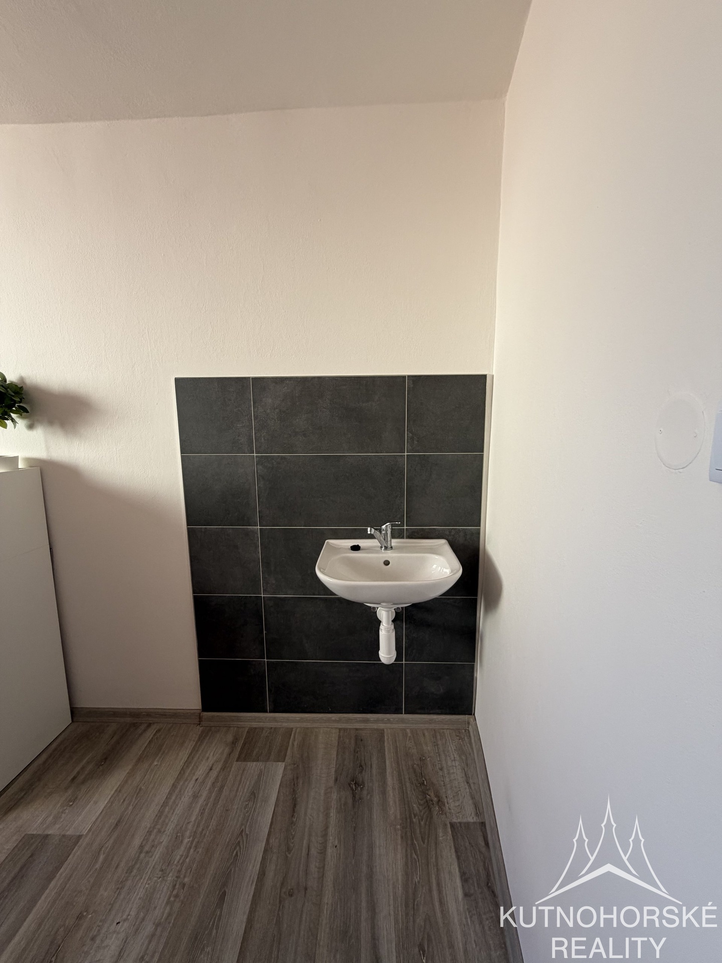 Pronájem plně vybavené masérny ve fitcentru – Čáslav, ulice J.R. z Dubé