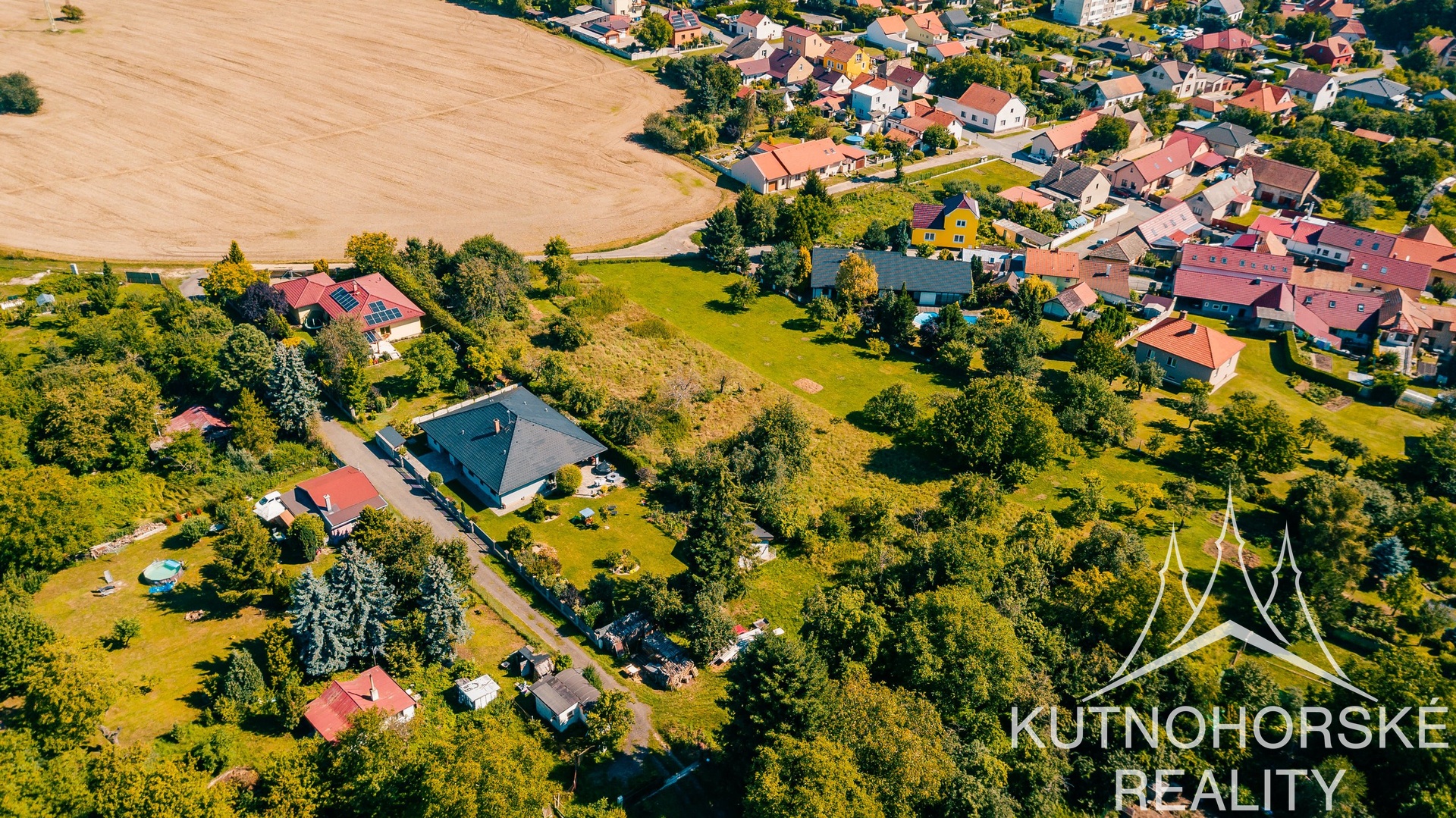 Prodej pozemku pro bydlení, parc. č. 943/3, 856 m² – Týnec nad Labem