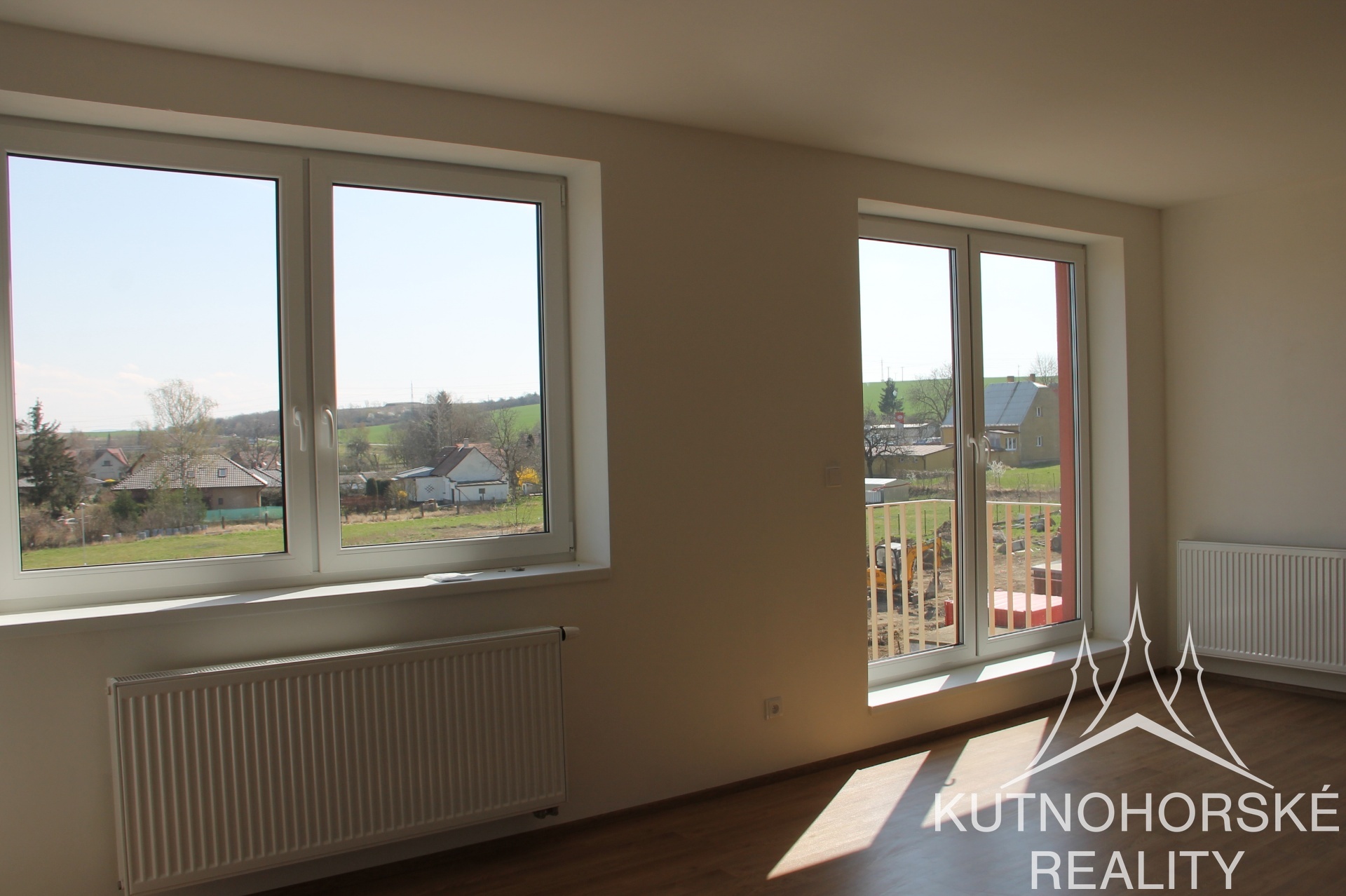 Moderní bydlení v Rezidenci Karlov: Útulný byt 1+kk s balkónem