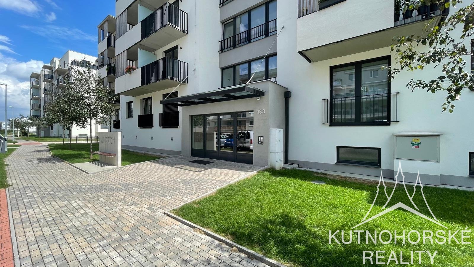 Pronájem bytu s balkonem, 1+kk, 33m² – Vrchlického, Poděbrady