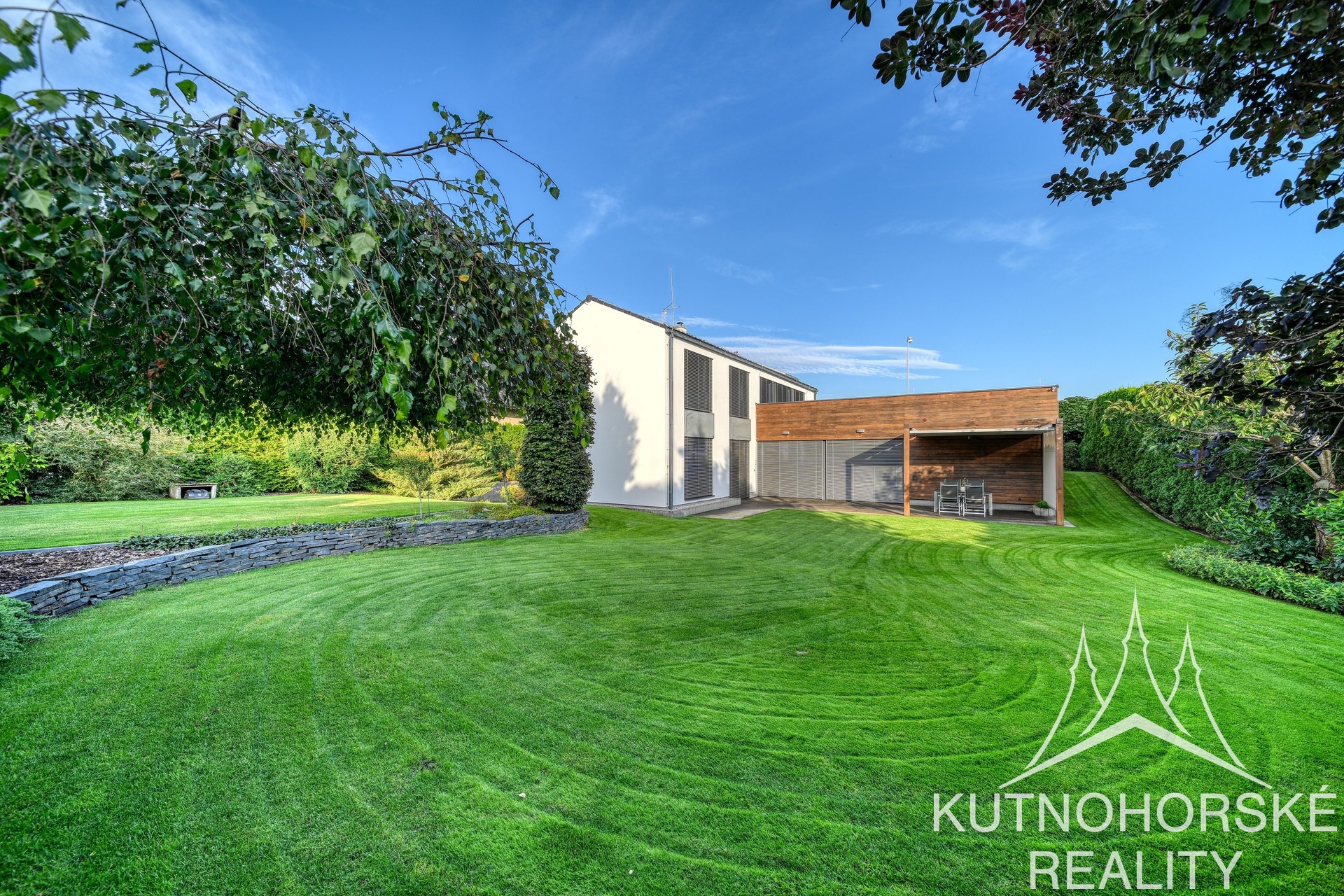 Reprezentativní moderní vila v rezidenční části Mladé Boleslavi