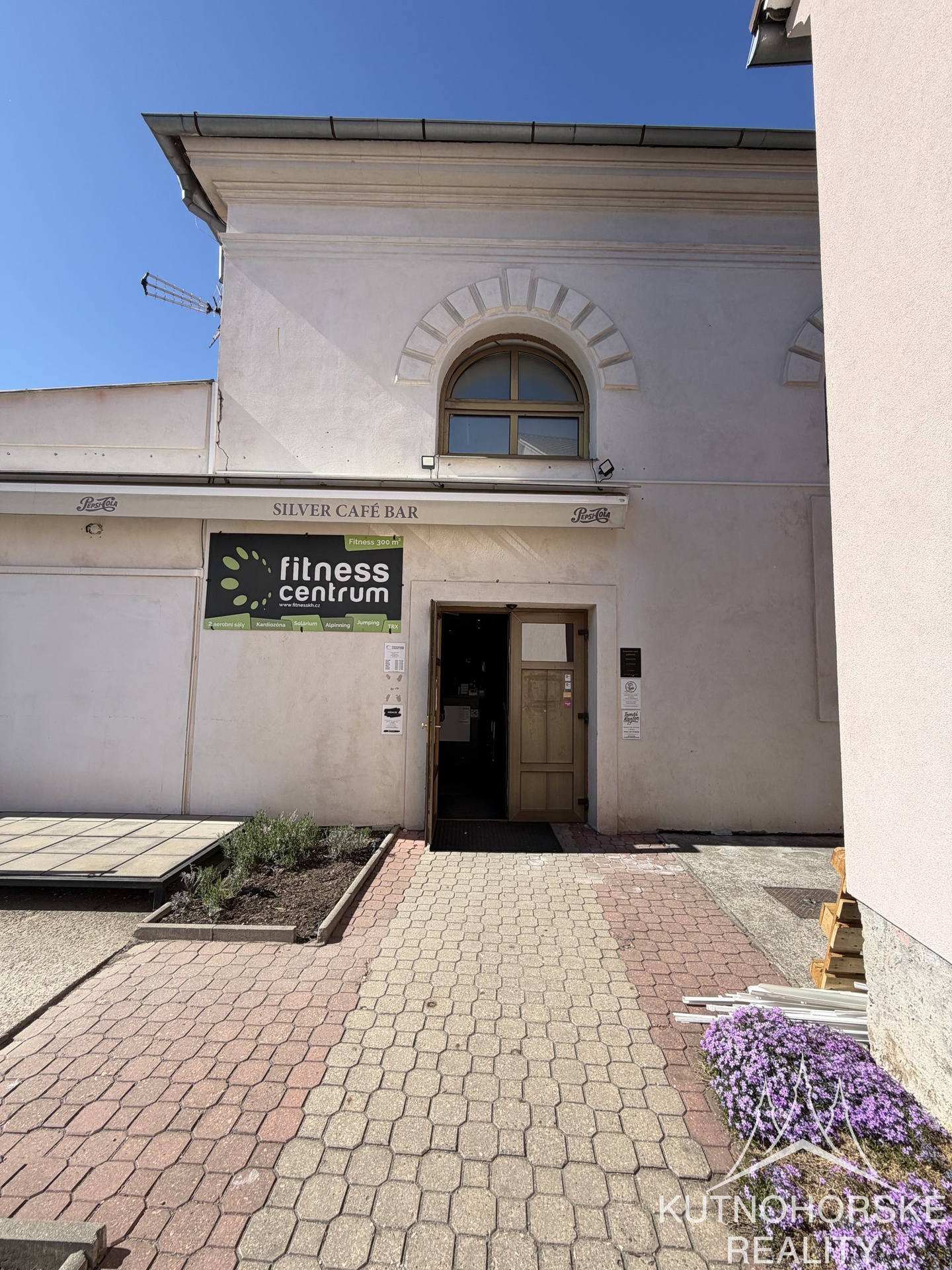 Pronájem plně vybavené masérny ve fitcentru – Čáslav, ulice J.R. z Dubé