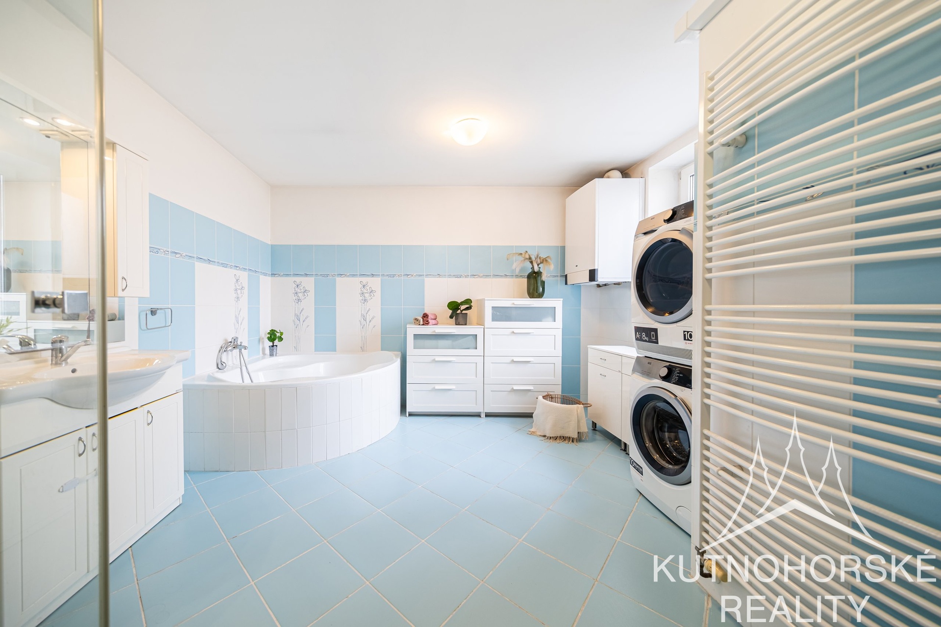 Office point a 2x komfortní byt, celkově 318 m² v Kutné Hoře