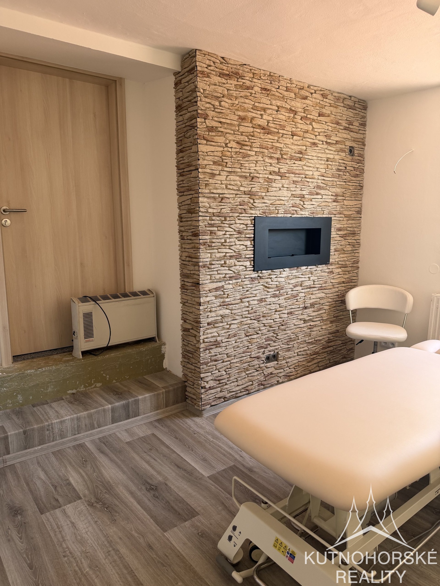 Pronájem plně vybavené masérny ve fitcentru – Čáslav, ulice J.R. z Dubé