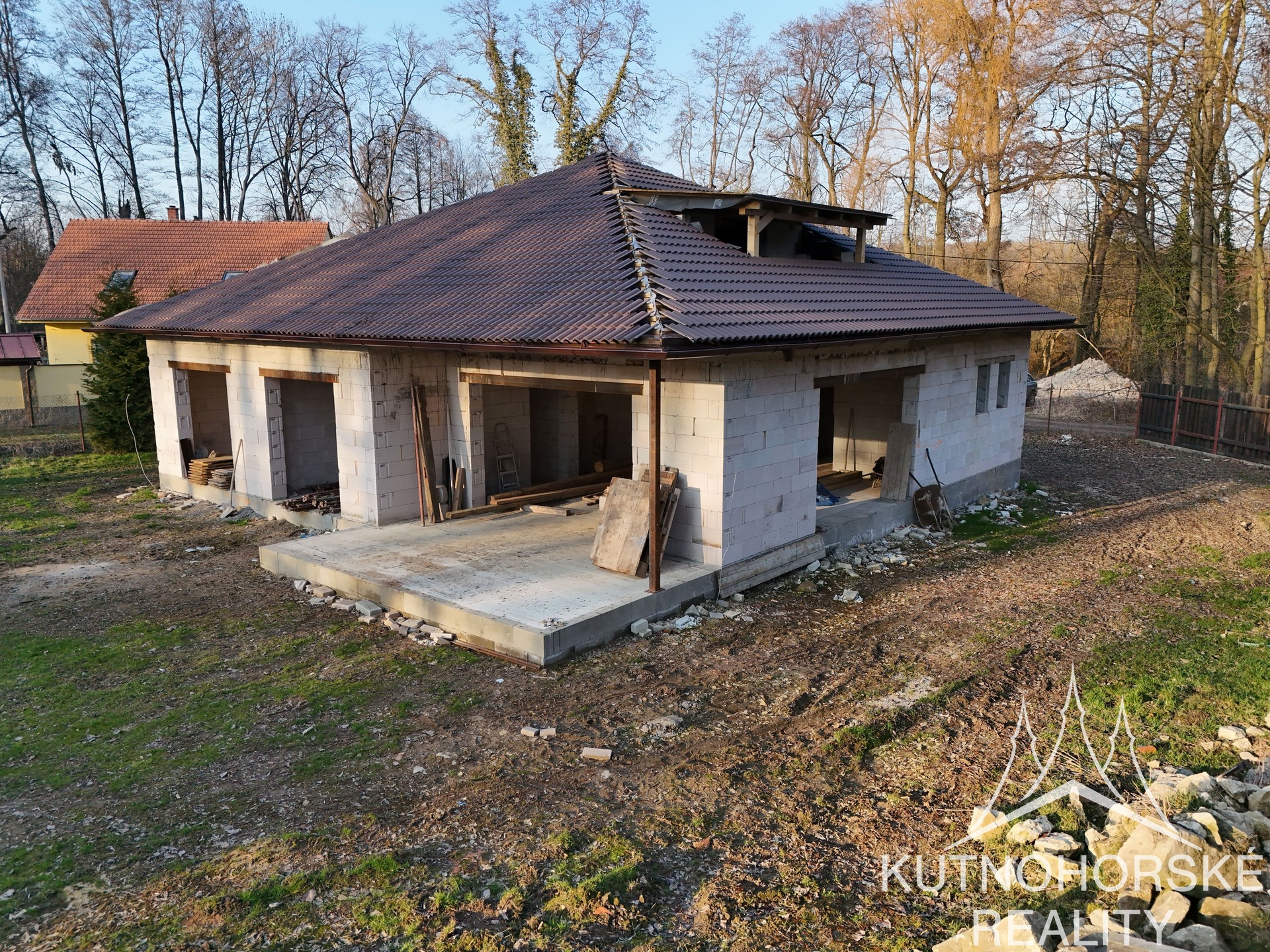 Prodej rodinného domu s pozemkem – Bylany u Kutné Hory