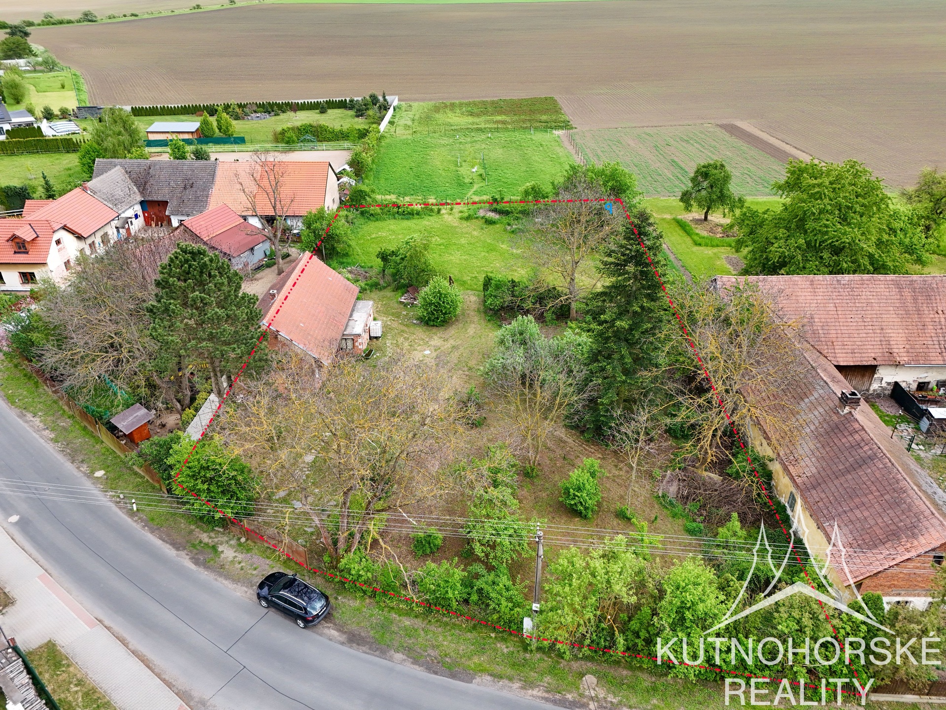 Prodej rodinného domu s velkým pozemkem 2658m², Vlačice – Výčapy