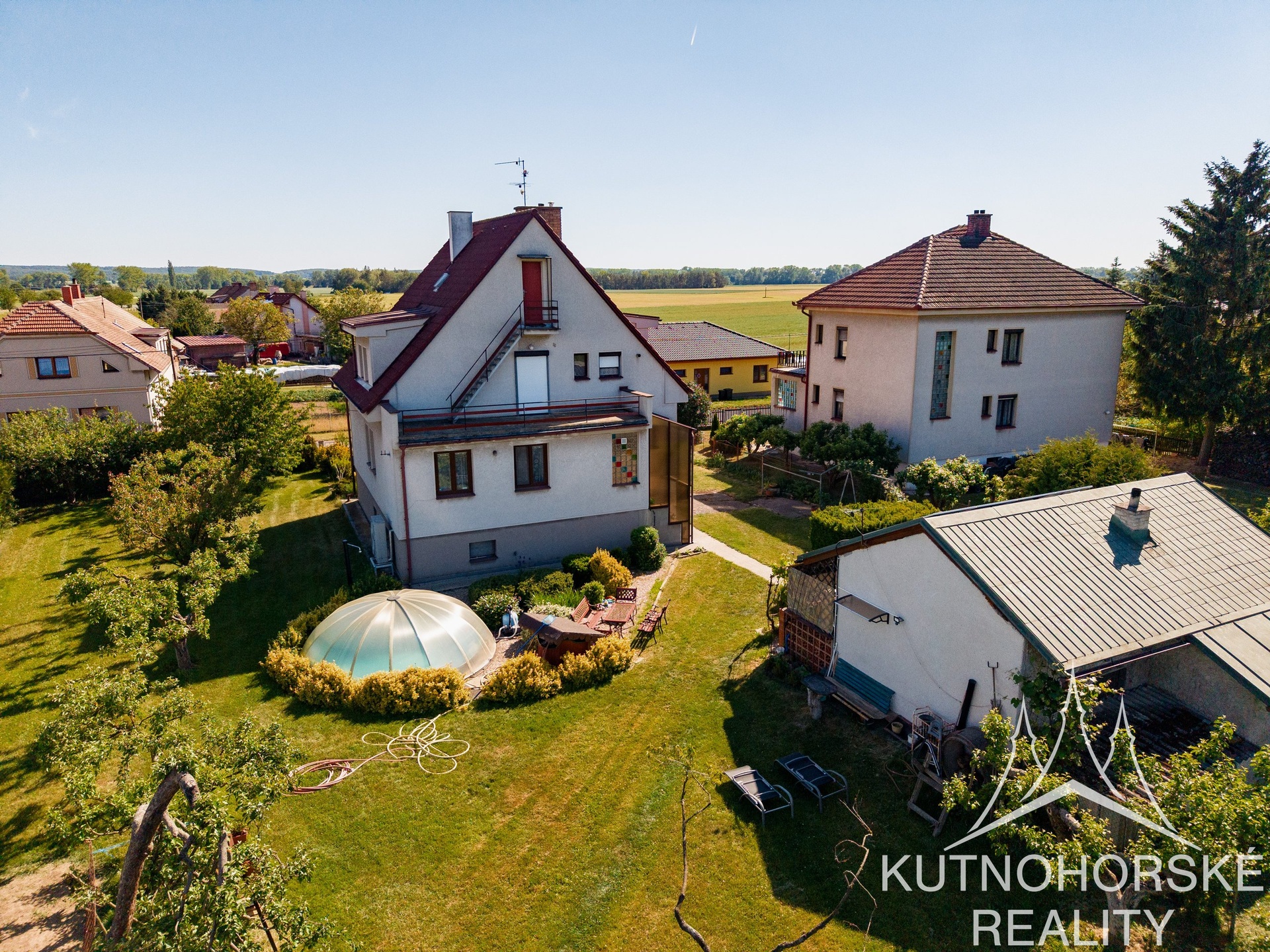 Prodej dvougeneračního domu v obci Puchlovice s pozemkem 5721 m2