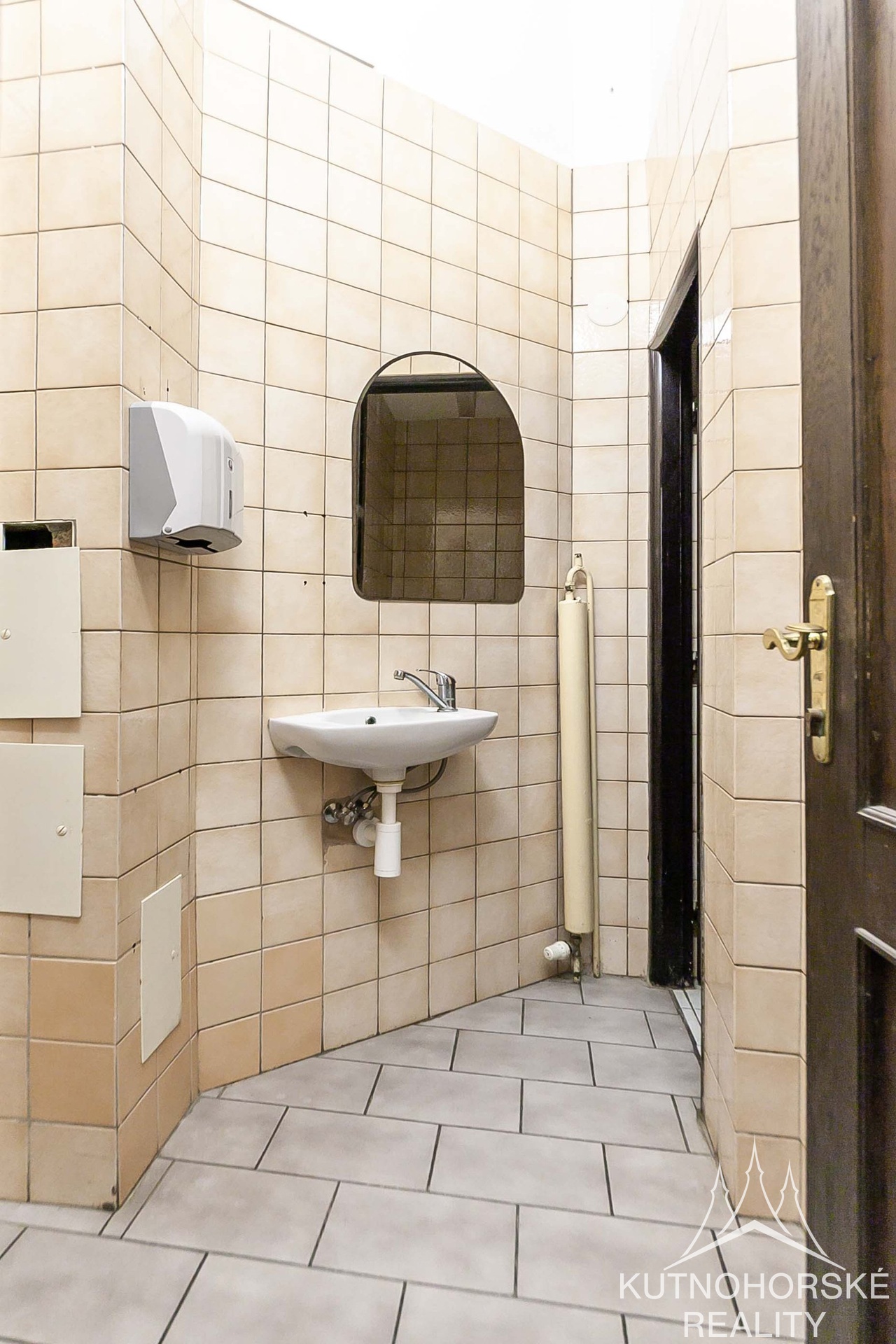 Pronájem obchodního / gastro prostoru 195 m², Kutná Hora-Vnitřní Město