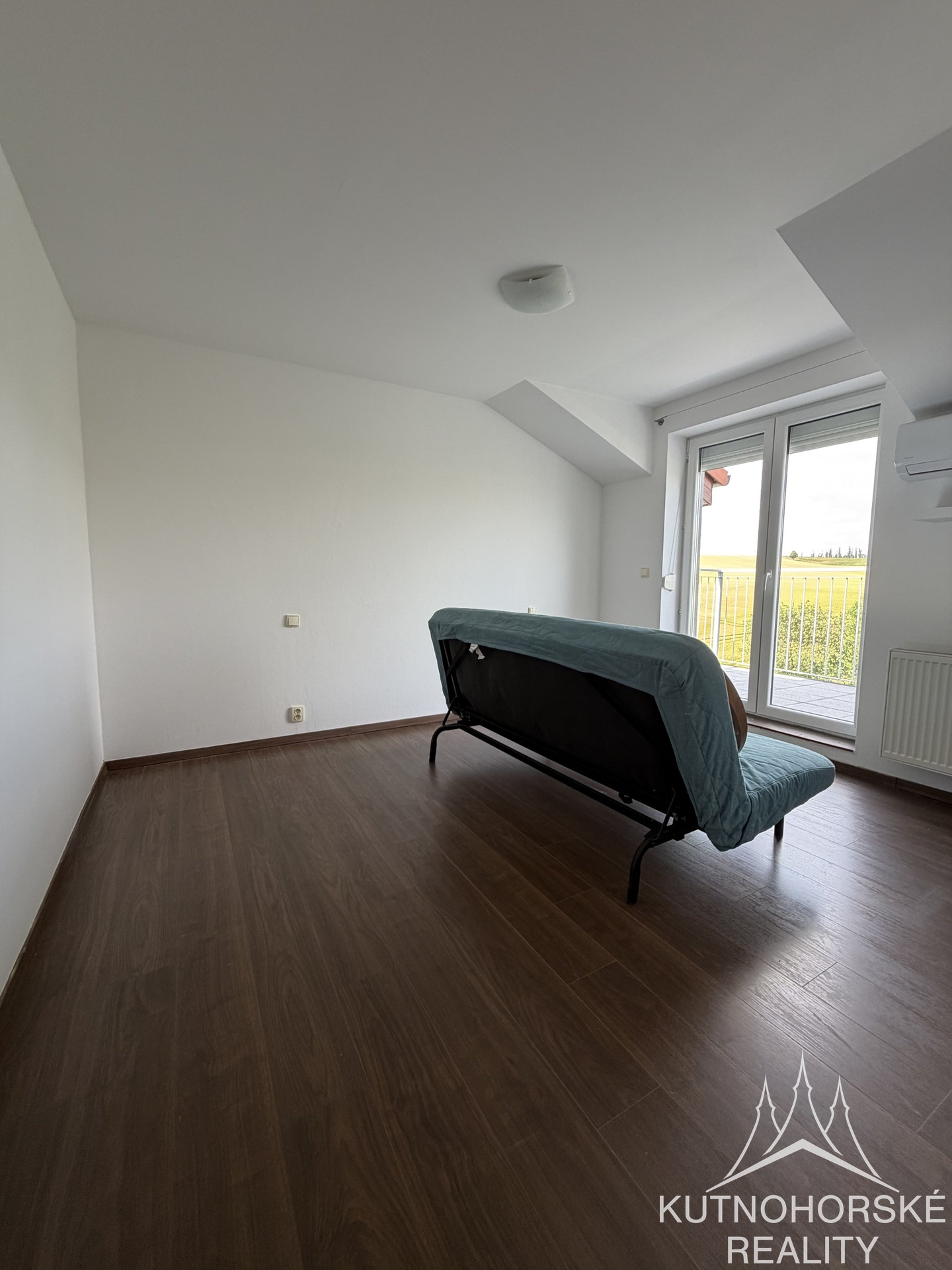 Pronájem bytu 3+kk s terasou, 71 m², Kutná Hora – Žižkov, ulice Do Polí