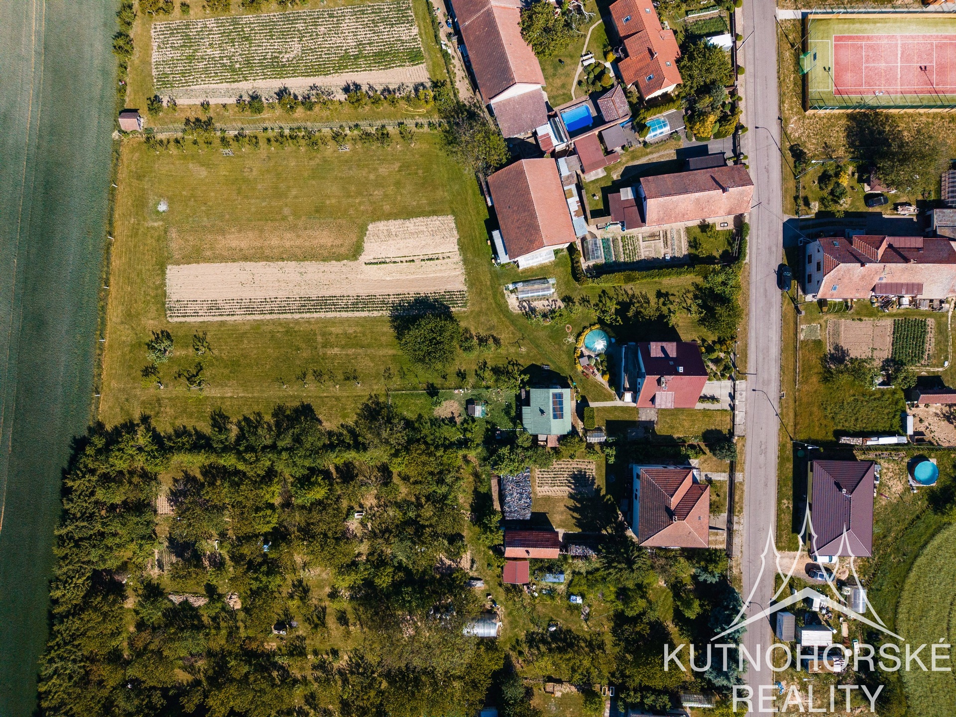 Prodej dvougeneračního domu v obci Puchlovice s pozemkem 5721 m2