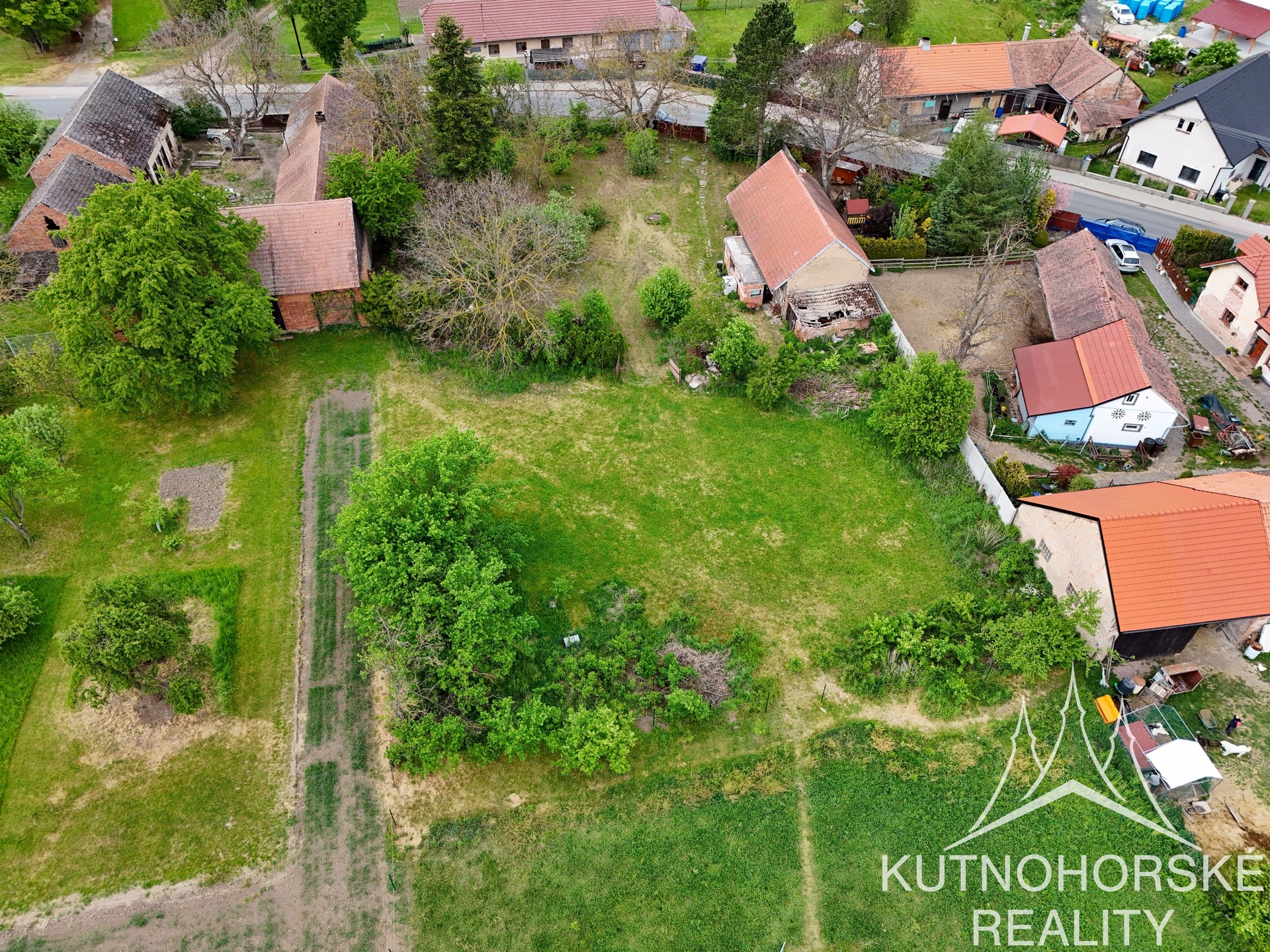 Prodej rodinného domu s velkým pozemkem 2658m², Vlačice – Výčapy