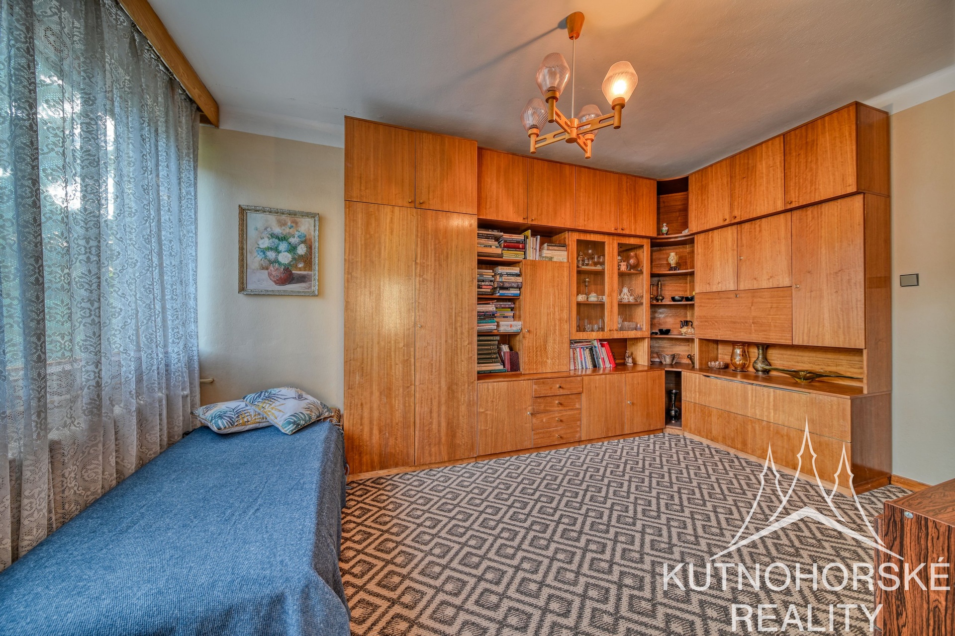 Prodej rodinného domu se zahradou, třemi garážemi, 214 m², Kutná Hora – Žižkov
