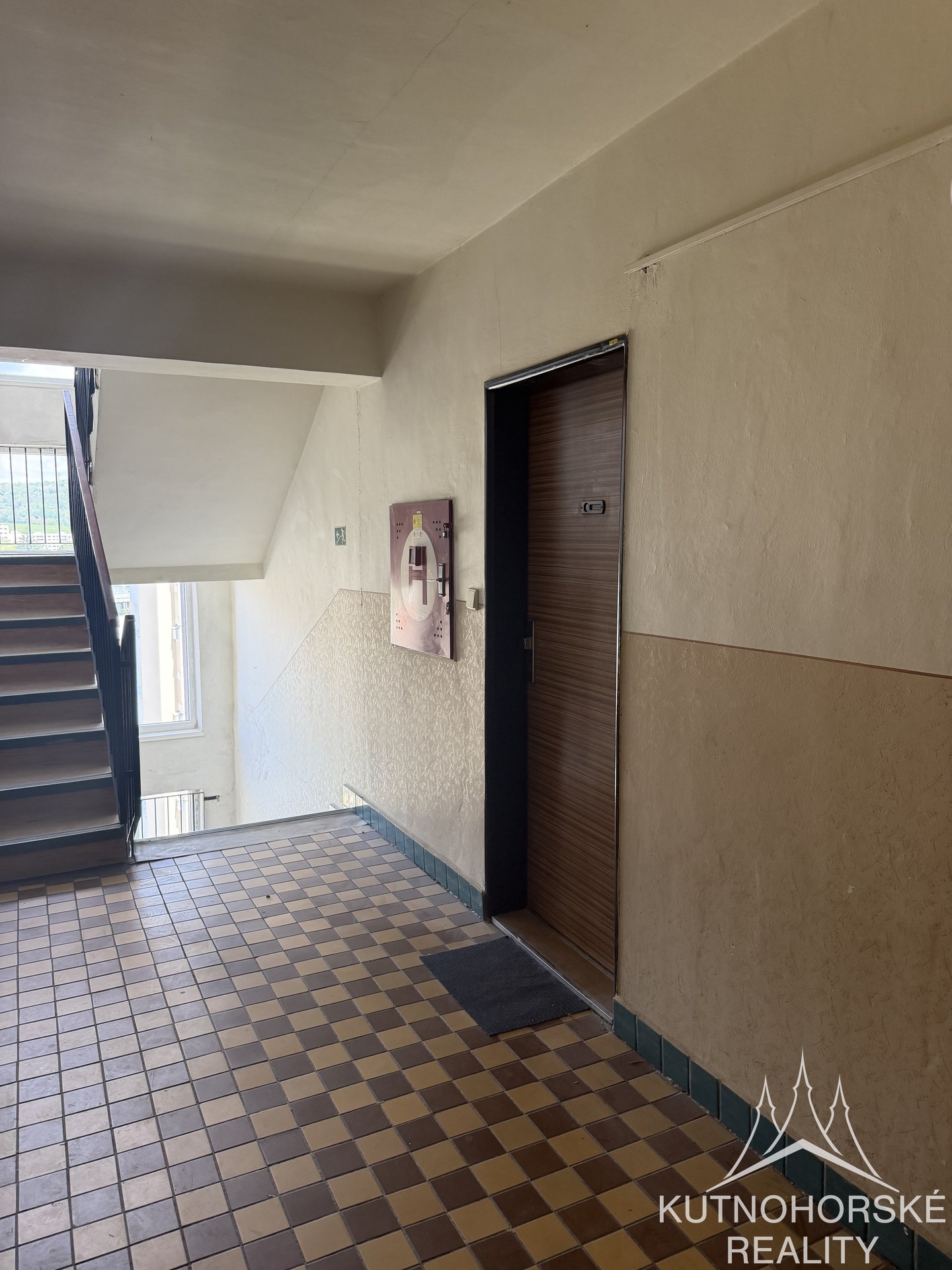 Pronájem bytu 1+1 35 m², Kutná Hora – Hlouška, ulice Benešova