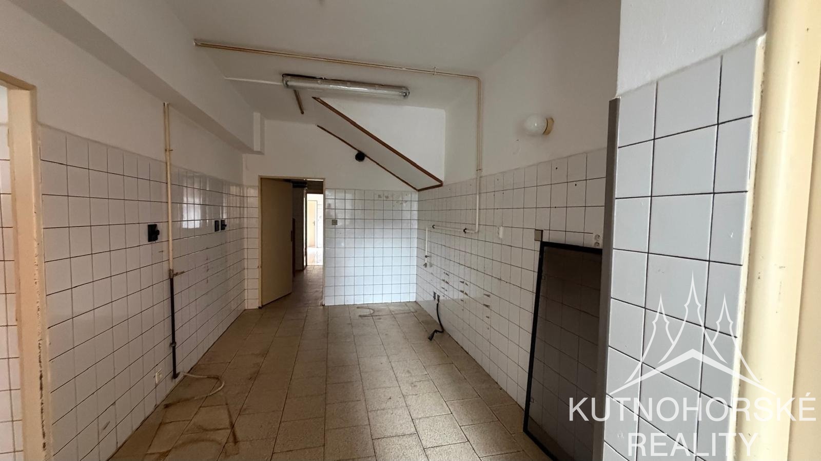 Pronájem komerčního prostoru 262 m², Kutná Hora – Šipší