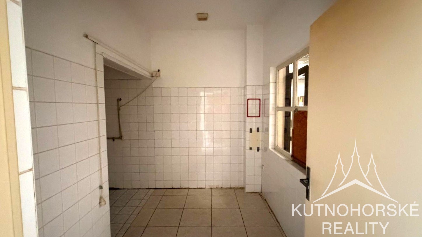 Pronájem komerčního prostoru 262 m², Kutná Hora – Šipší
