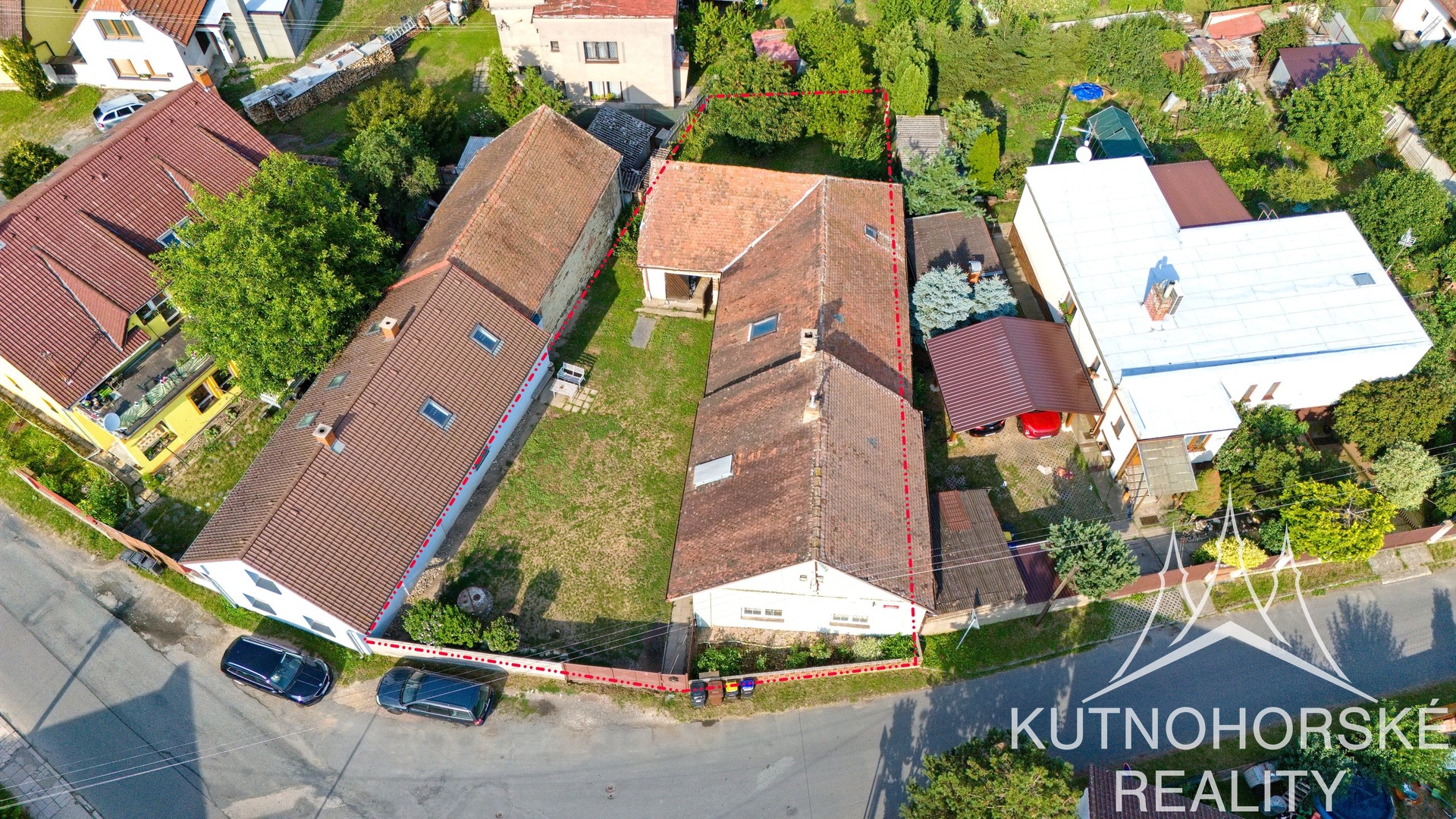 Prodej rodinného domu se zahradou a stodolou –  Vrdy