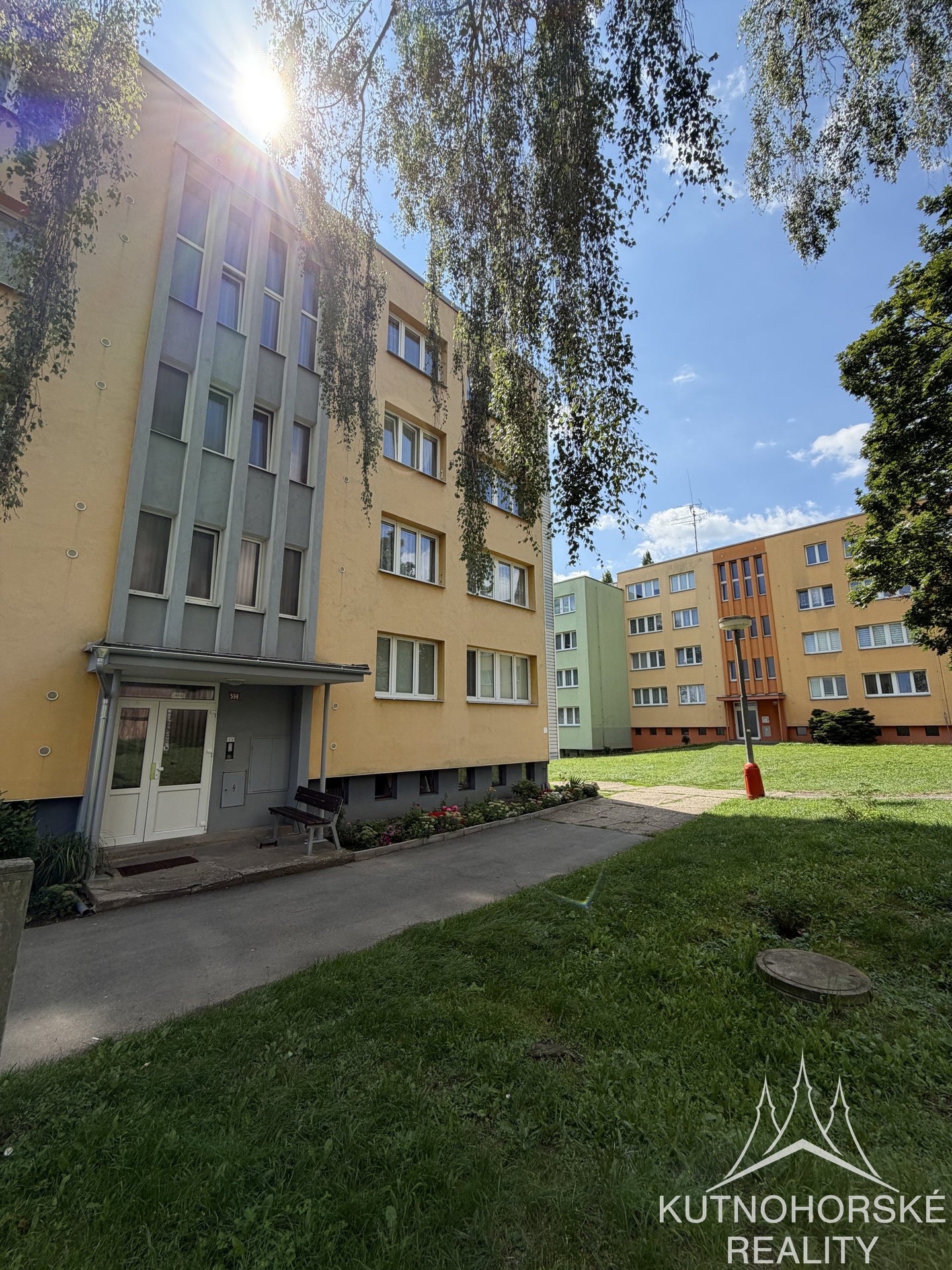 Pronájem bytu 2+1 s balkonem, 50 m², Kutná Hora – Hlouška