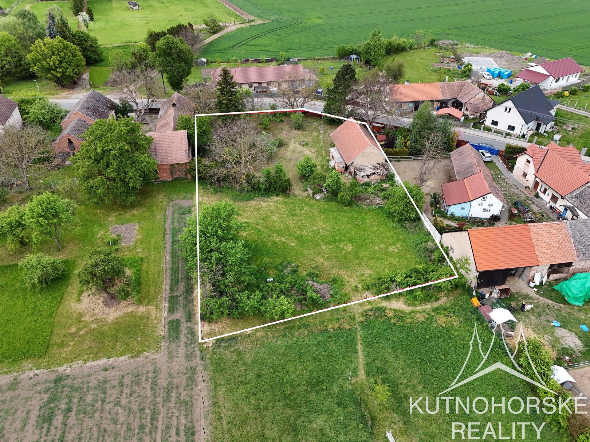 Prodej rodinného domu s velkým pozemkem 2658m², Vlačice – Výčapy