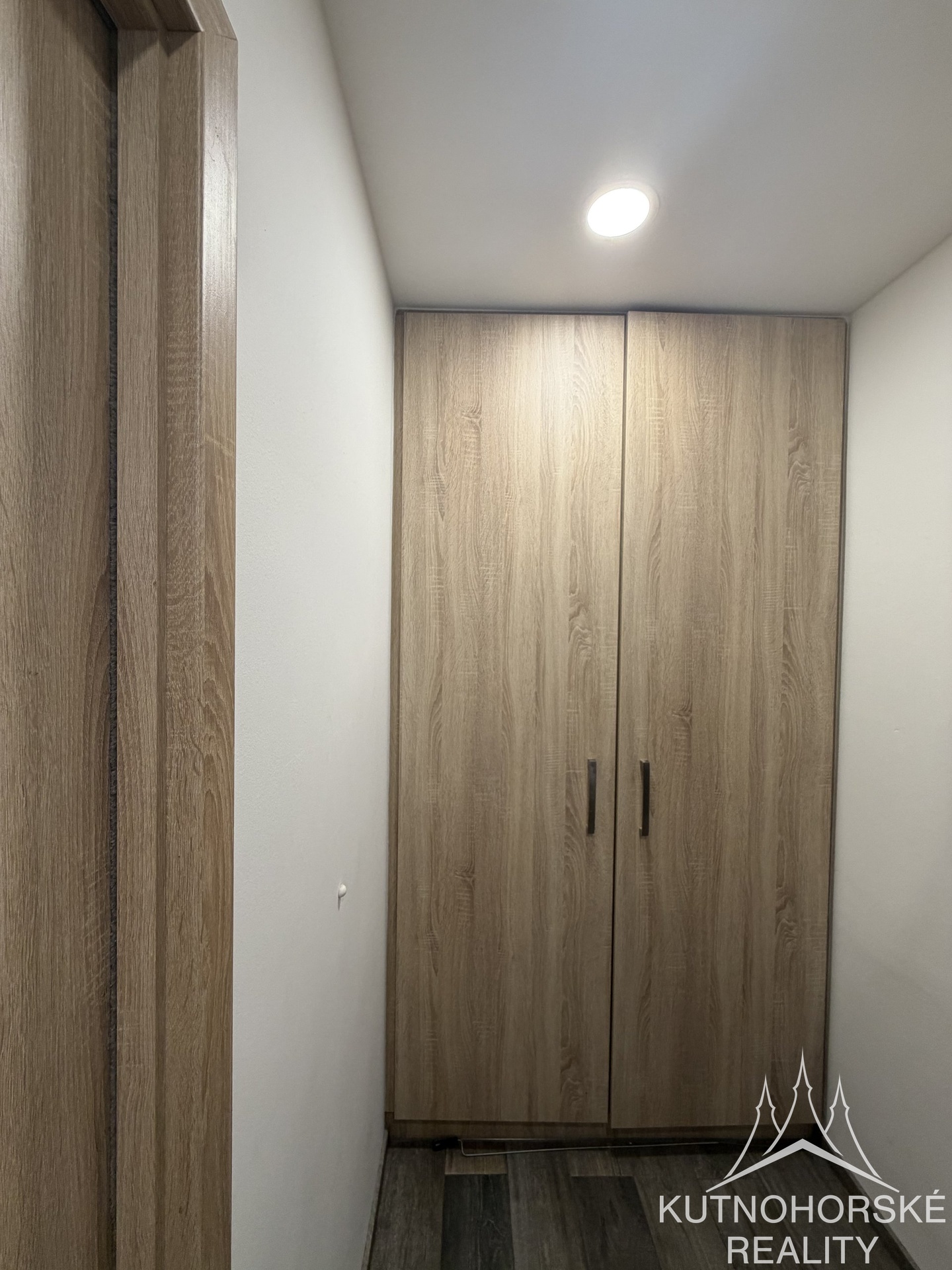 Pronájem bytu 1+1 35 m², Kutná Hora – Hlouška, ulice Benešova
